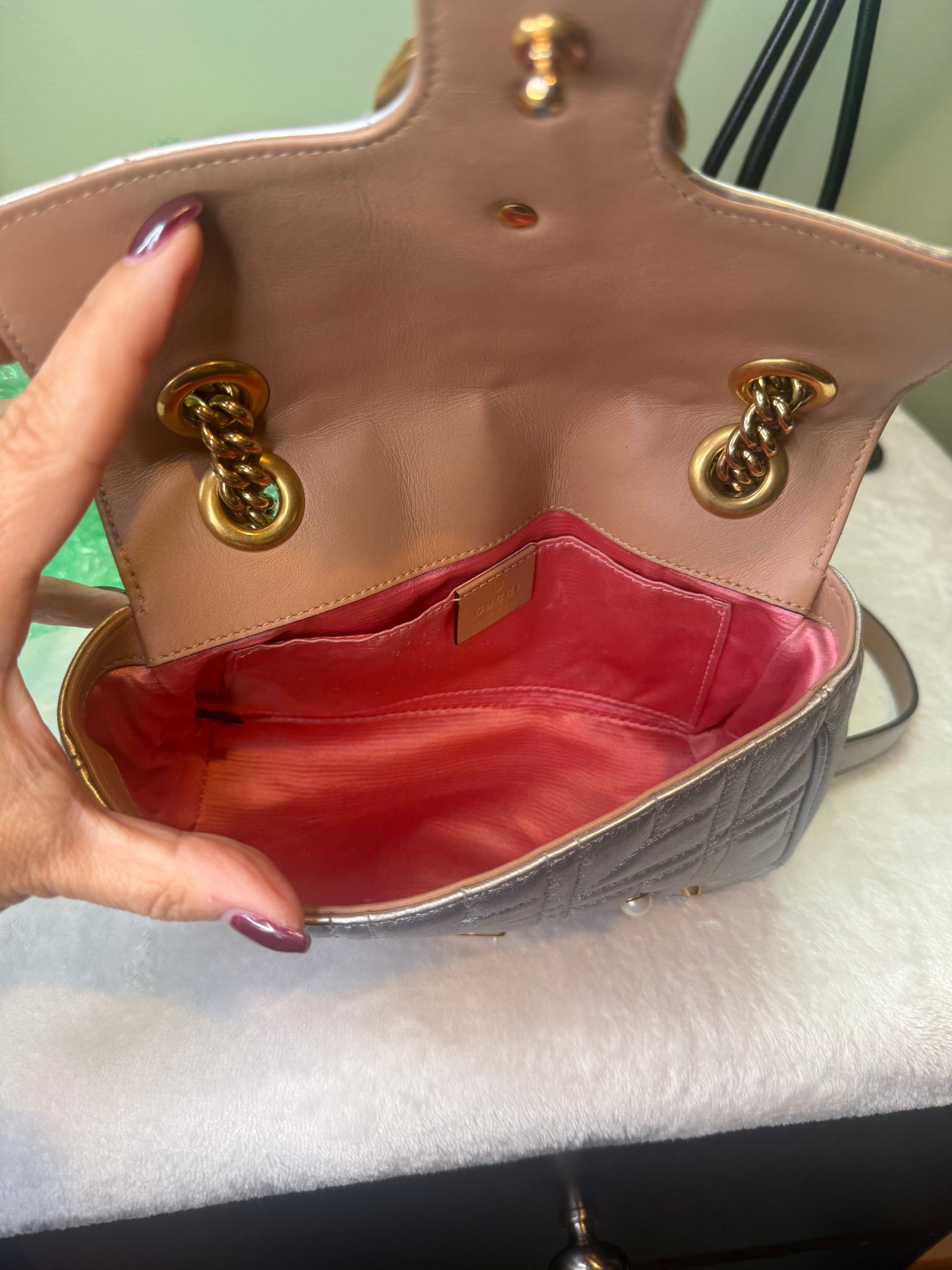 1744. Gucci Silver GG Marmont Shoulder Bag with Studded Pearl