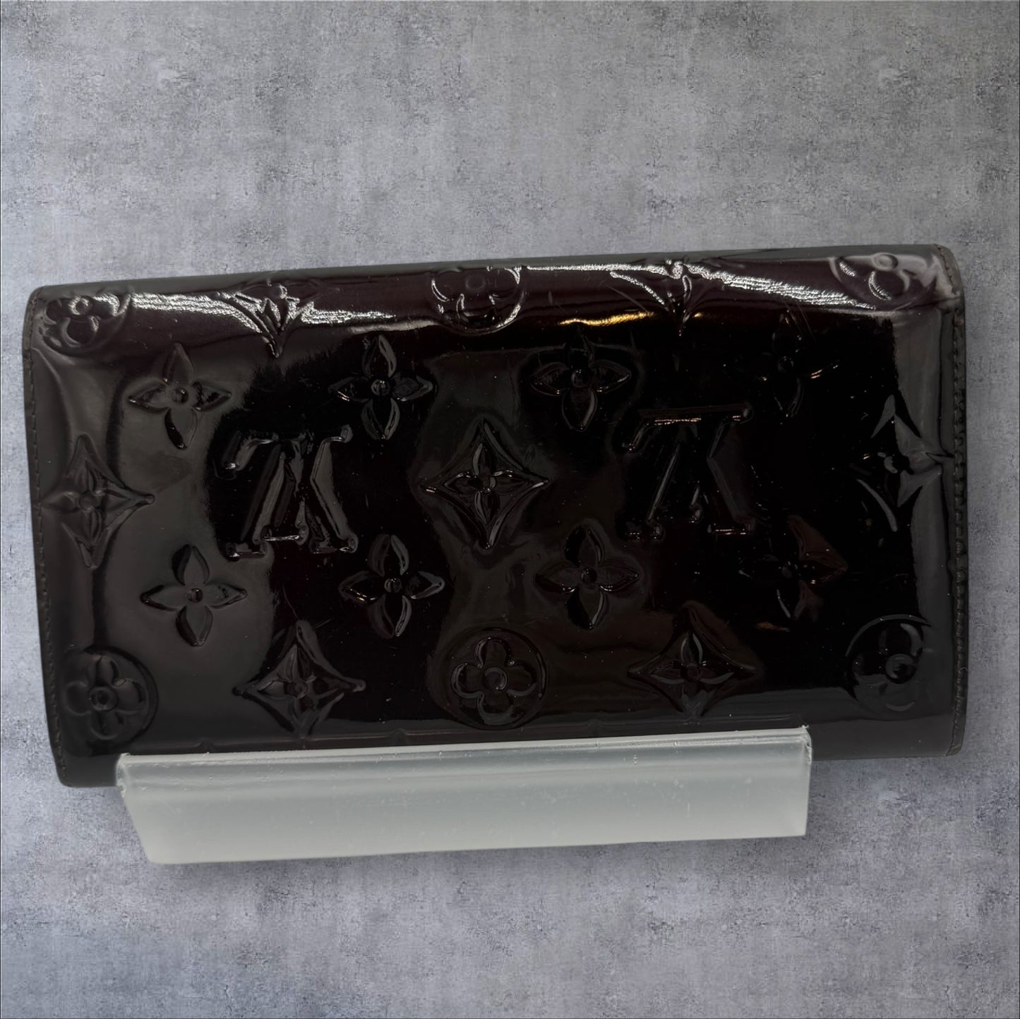 Louis Vuitton Amarante Vernis Sarah Wallet