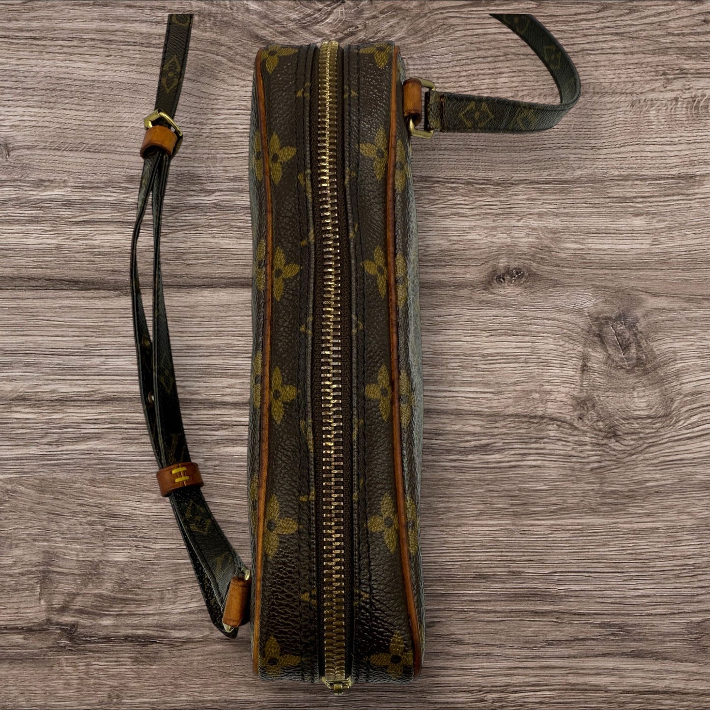 Louis Vuitton Monogram Crossbody with adjustable Strap