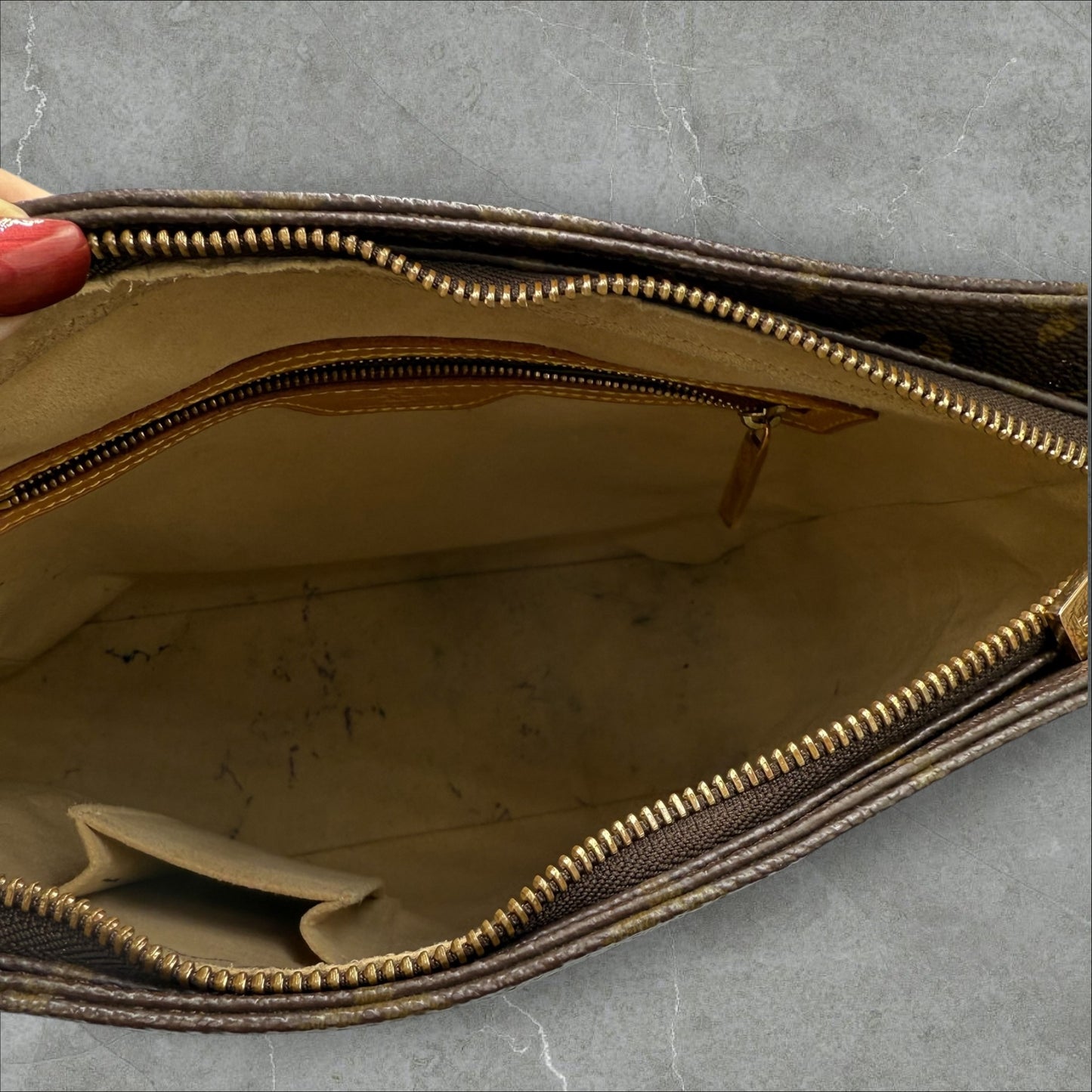 Louis Vuitton Monogram Looping GM Shoulder Bag