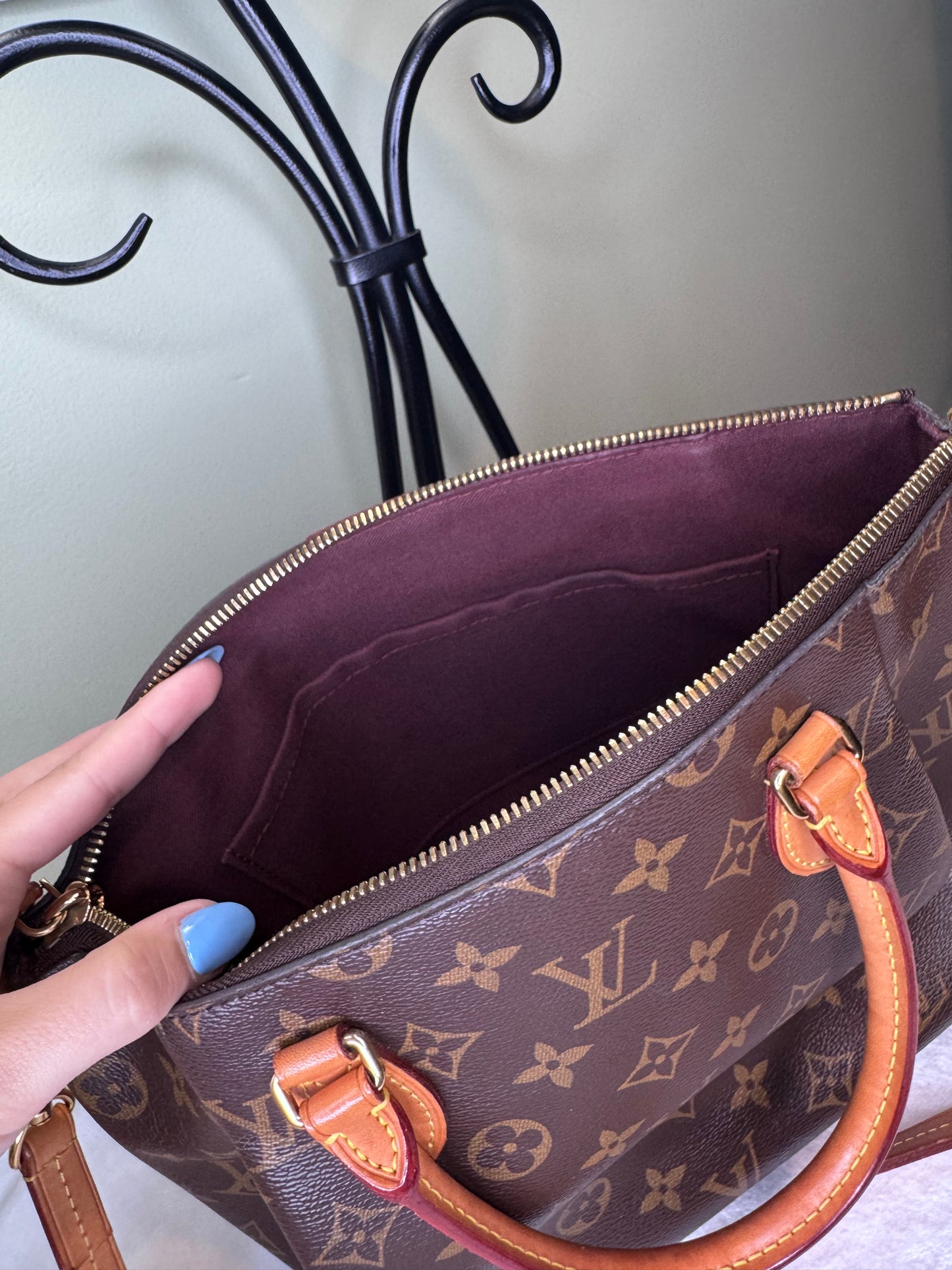 1728. Louis Vuitton Monogram Turenne PM