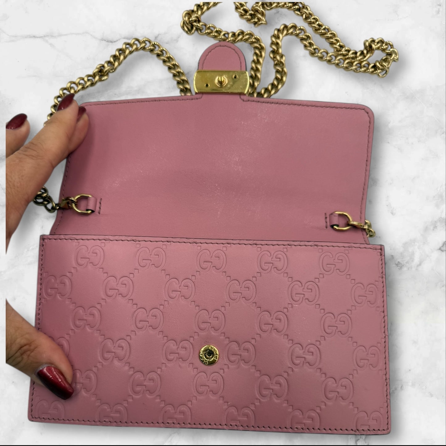Gucci Sima GG Interlocking Wallet on a Chain - Pink