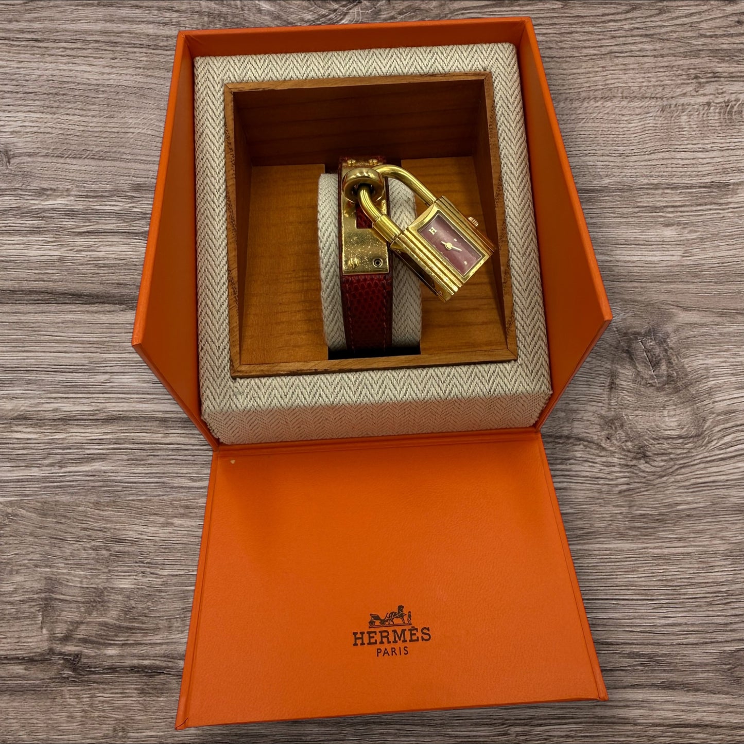 HERMES Kelly Watches Quartz bordeaux Dial Vintage Cadena