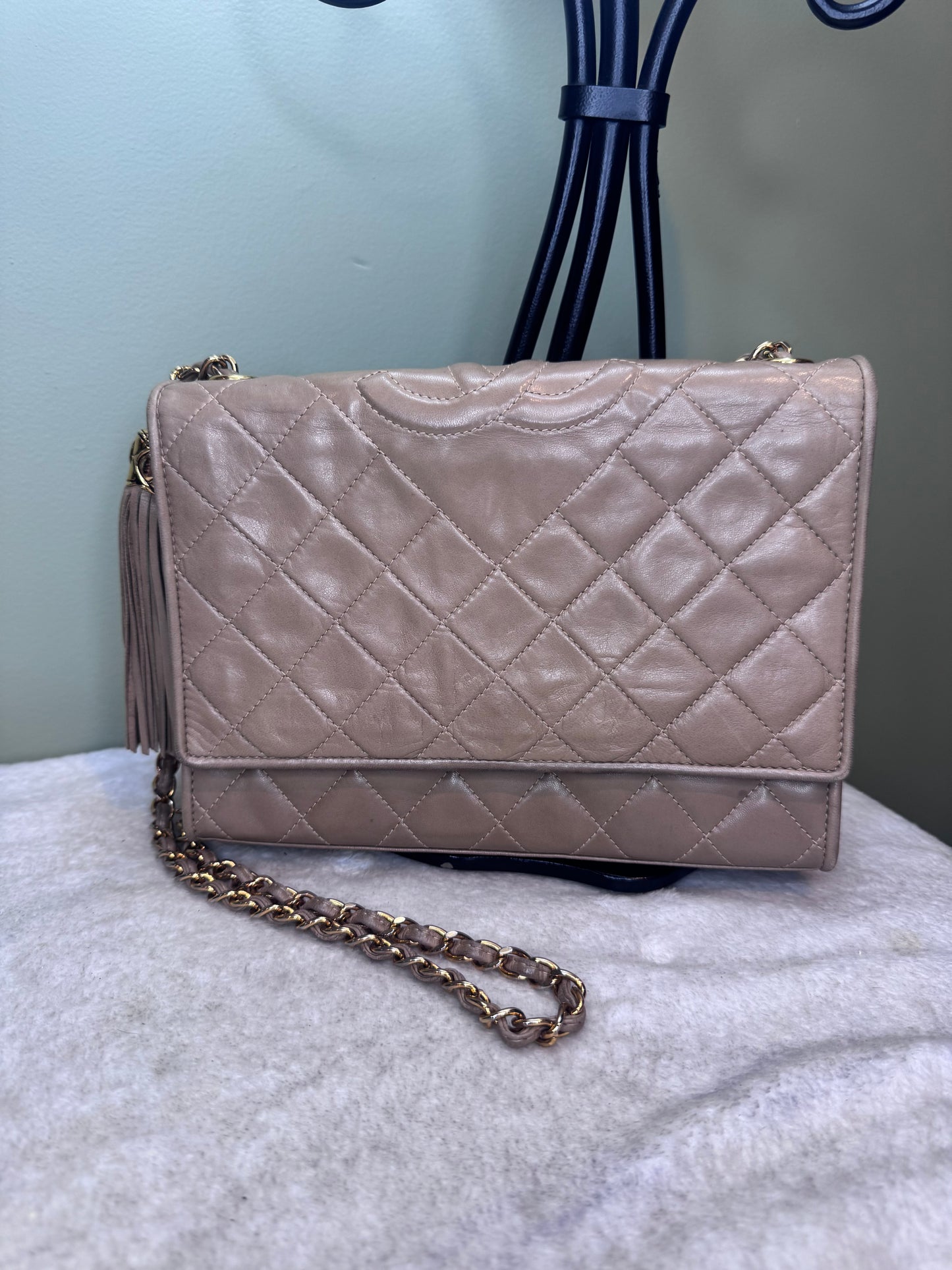 1397. Chanel Beige Flap Bag