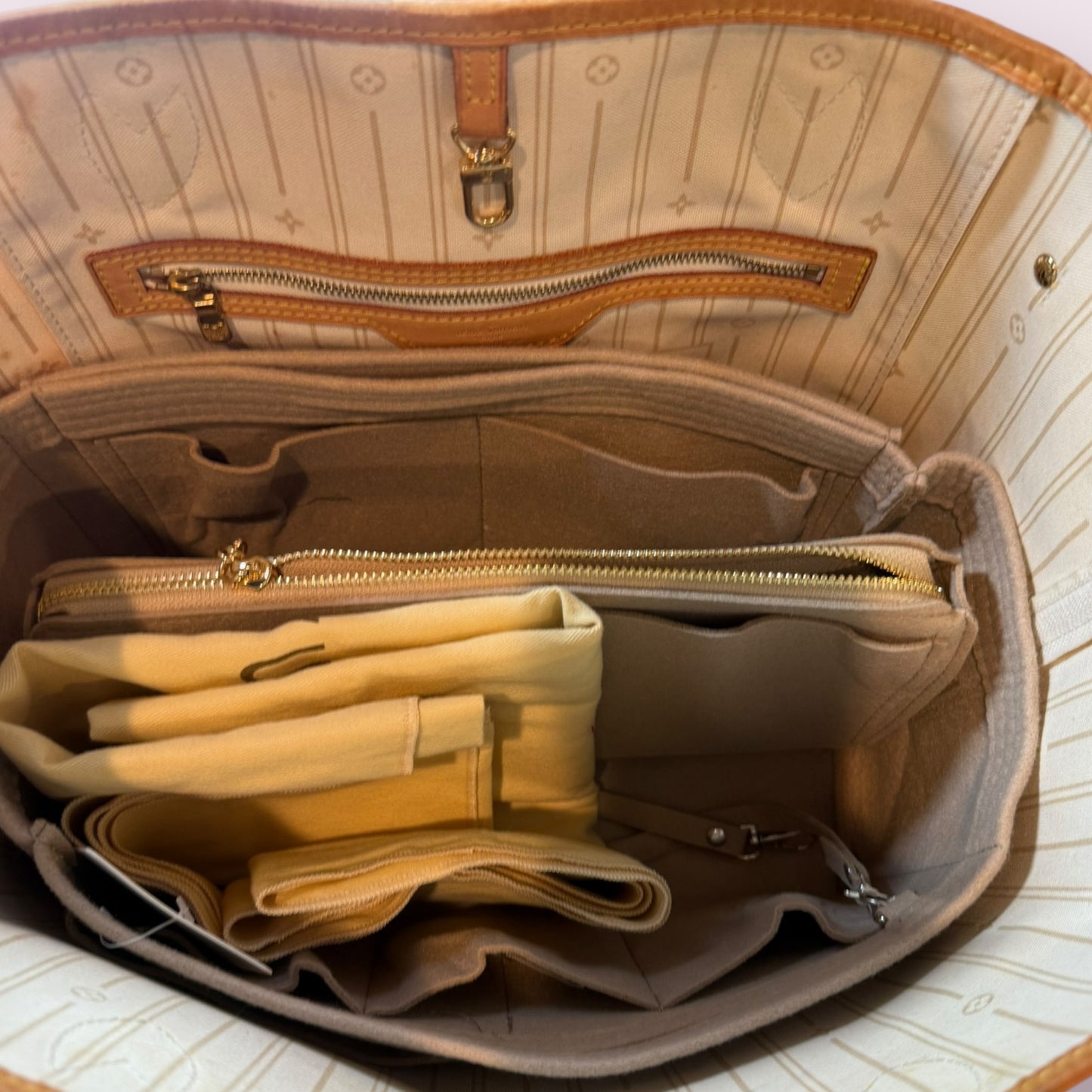 344. Louis Vuitton Damier Azur Neverfull MM