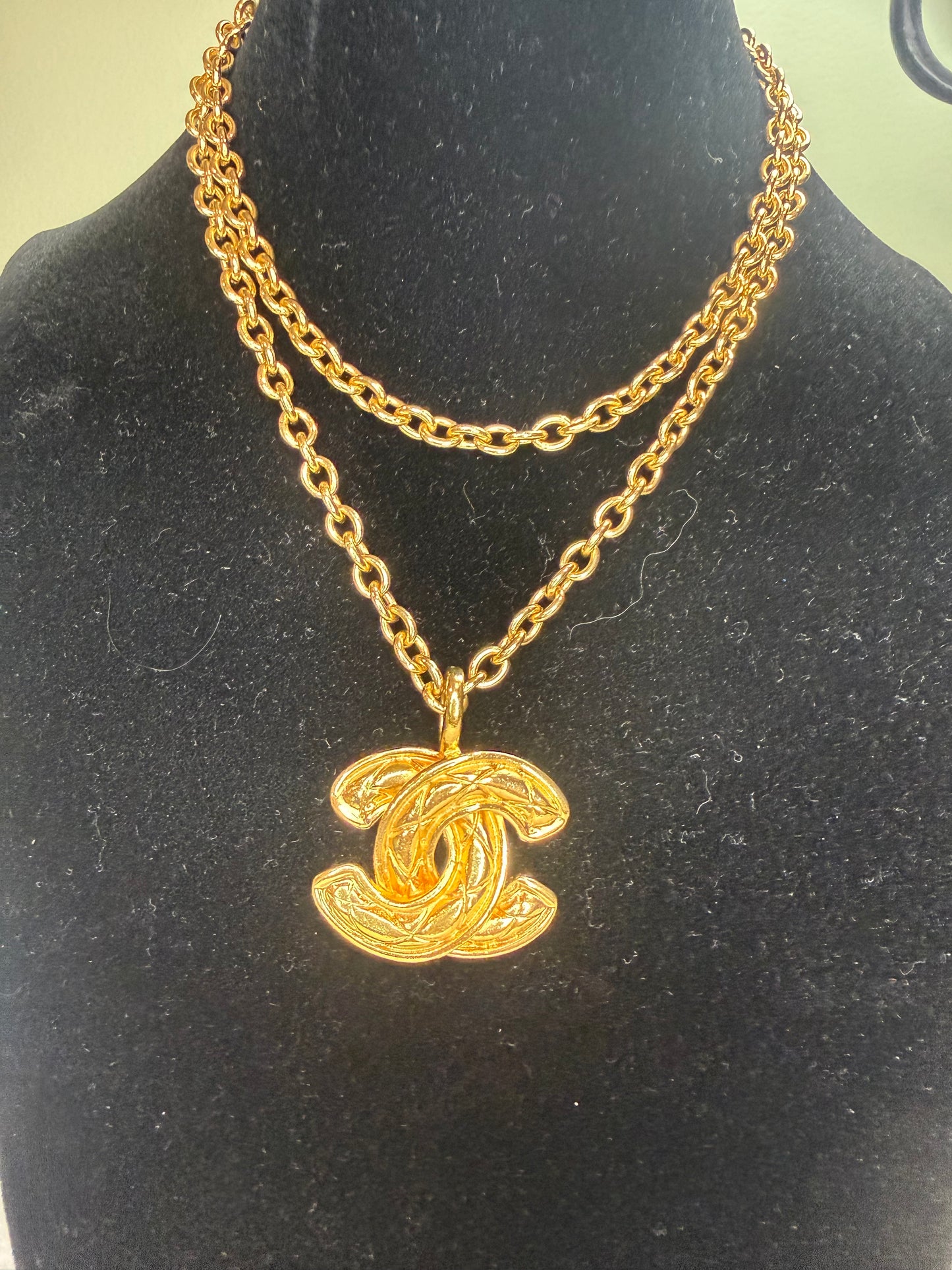1301. Chanel Gold Plated Vintage CC Matelasse 24" Necklace