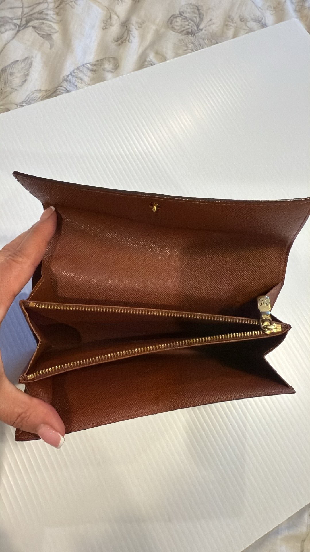 Louis Vuitton Monogram Sarah Wallet