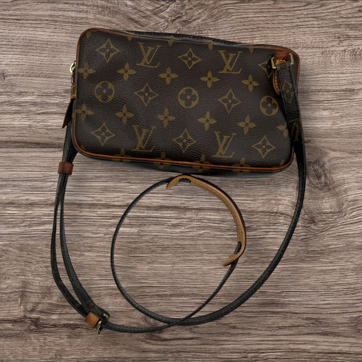Louis Vuitton Monogram Crossbody with adjustable Strap