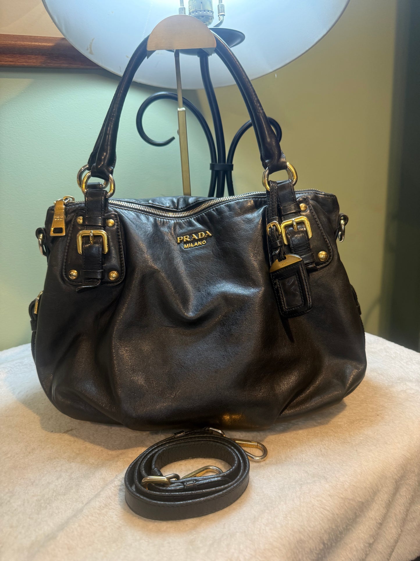 1686. Prada Vitello Daino Leather Shoulder Bag