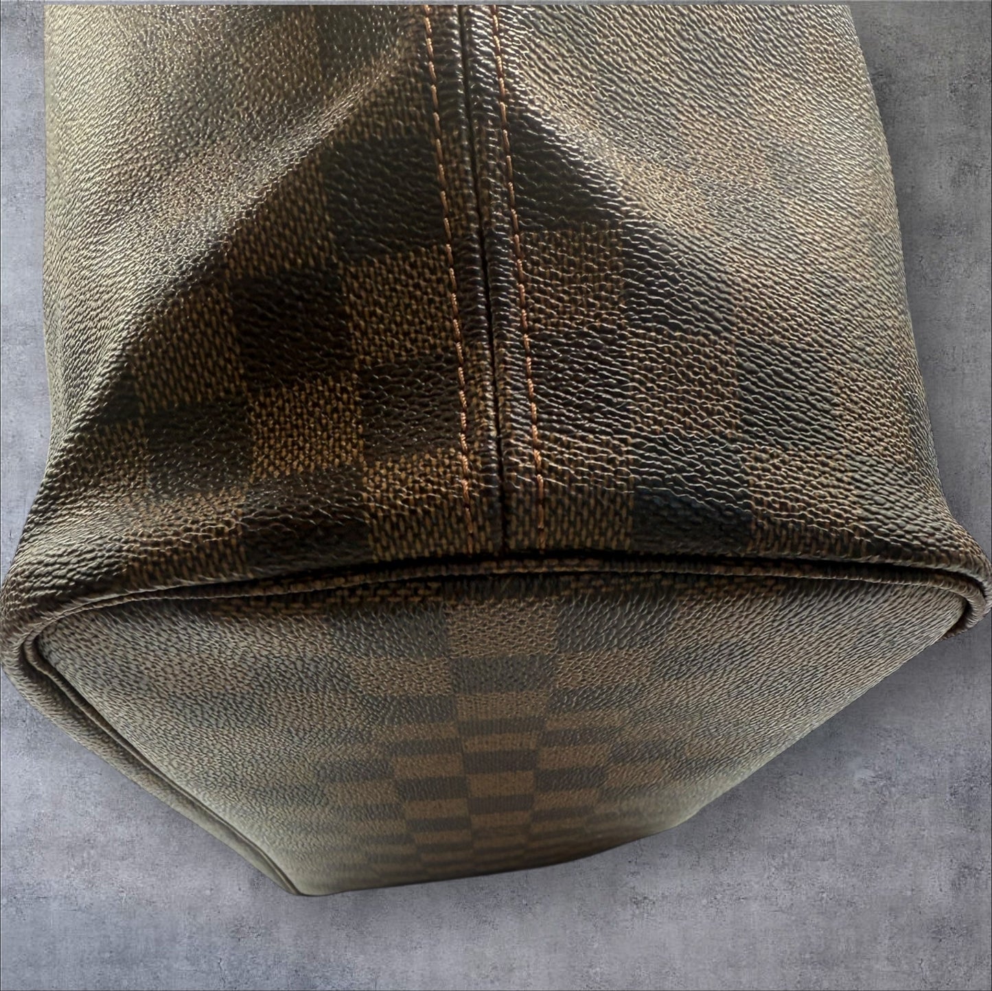 Louis Vuitton Damier Ebene Neverfull MM