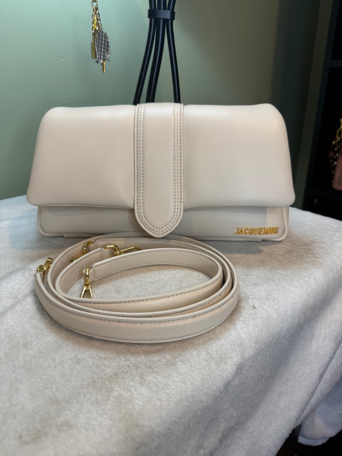 870. Jacquemus Soft padded leather Shoulder bag