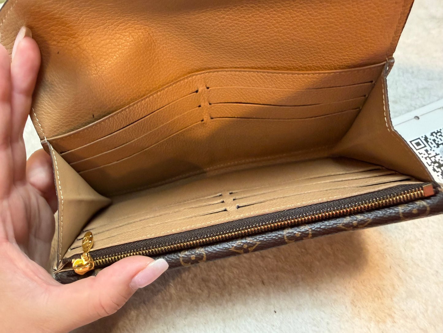 1533. Louis Vuitton Sesame Leather/Monogram Double V Wallet