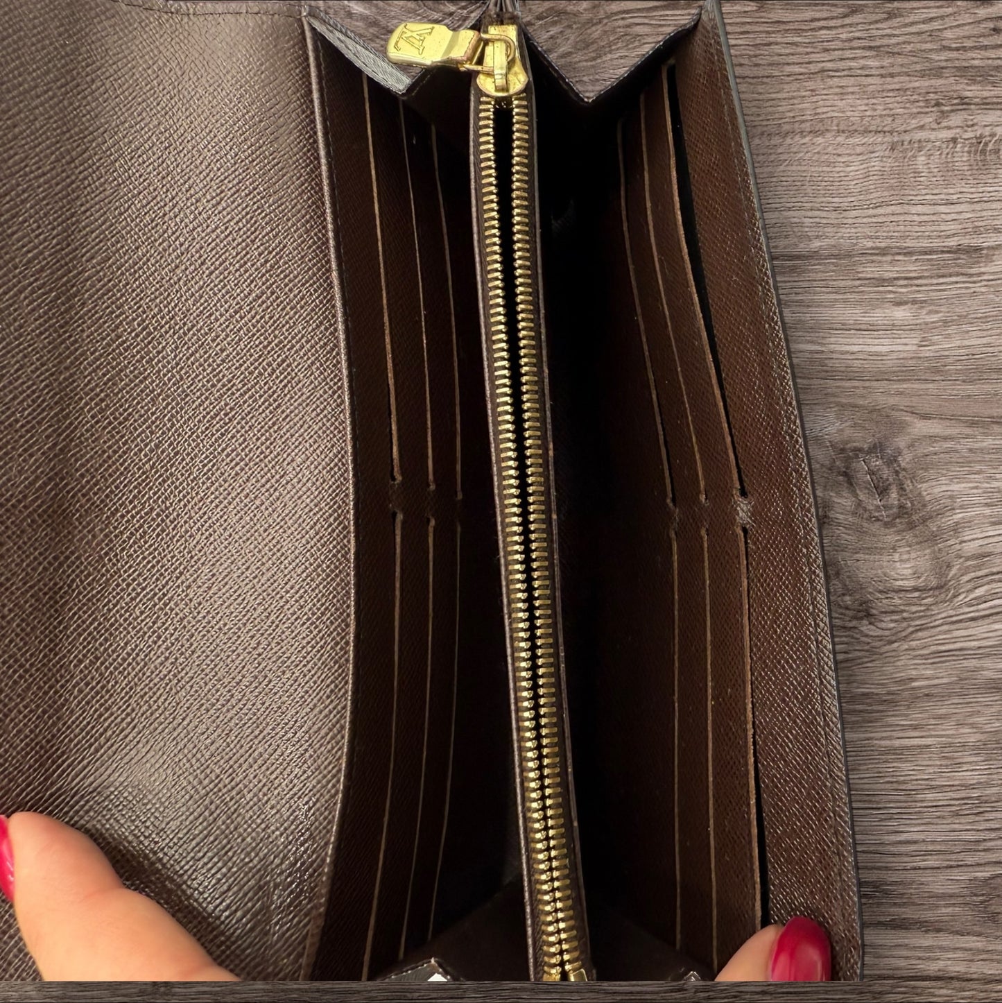 Louis Vuitton Sarah Wallet in Damier Ebene