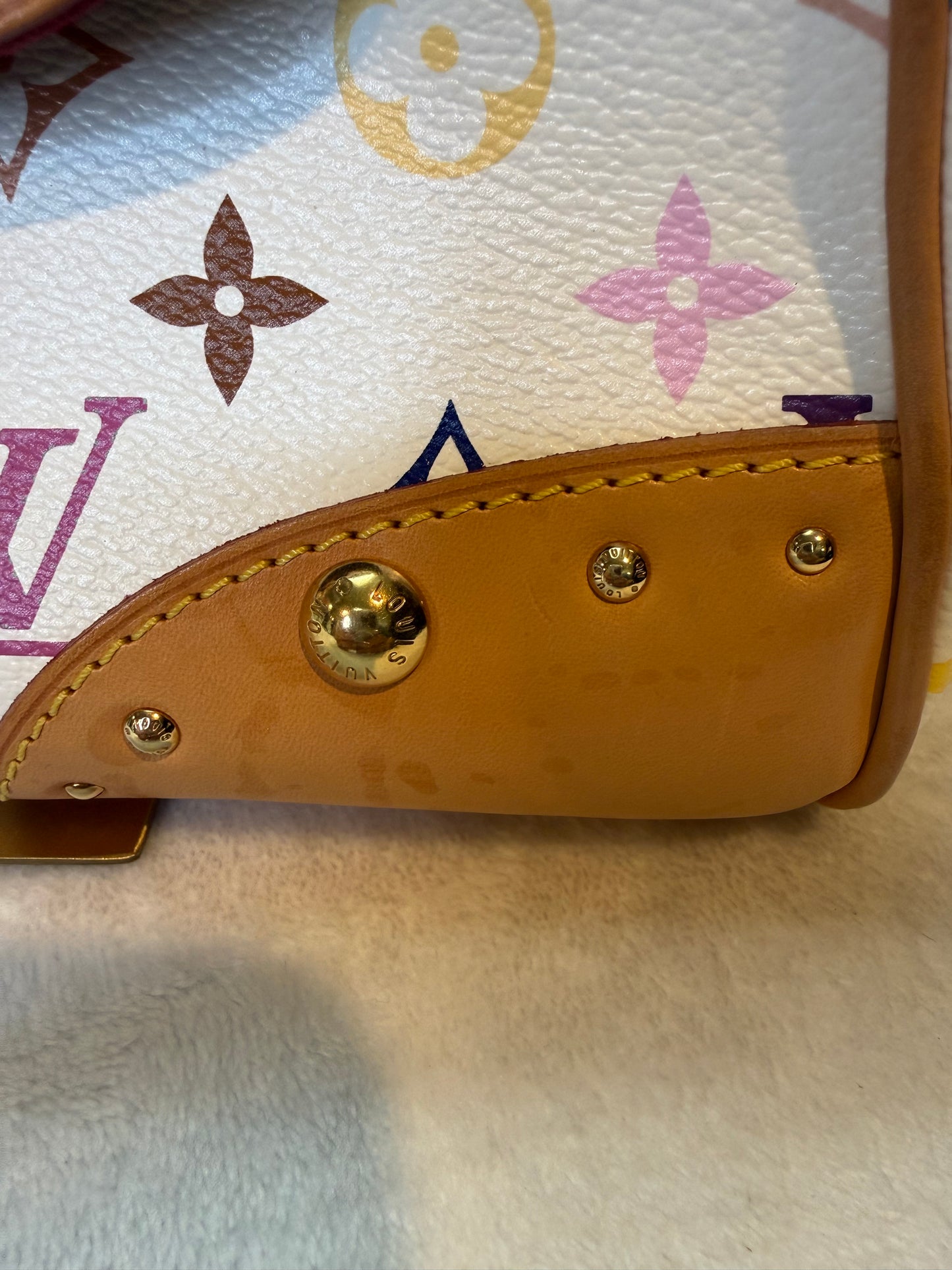 1837. Louis Vuitton White Multicolor Beverly MM