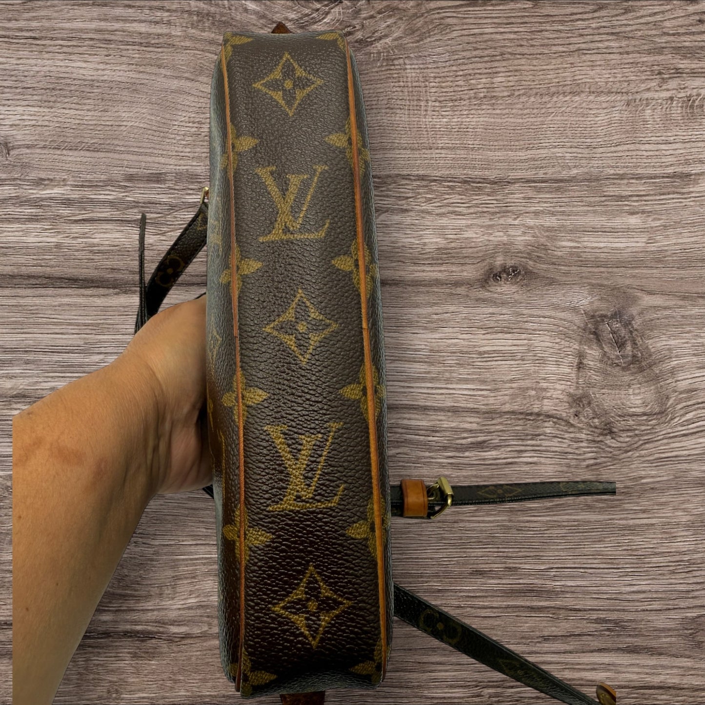 Louis Vuitton Monogram Crossbody with adjustable Strap