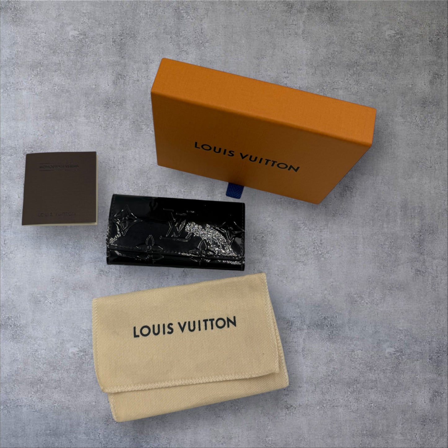 Louis Vuitton Amarante Vernis Key Holder