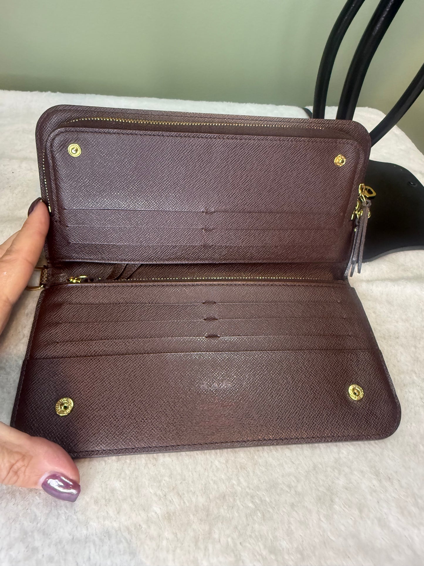 1348. Louis Vuitton Damier Ebene Insolite Wallet
