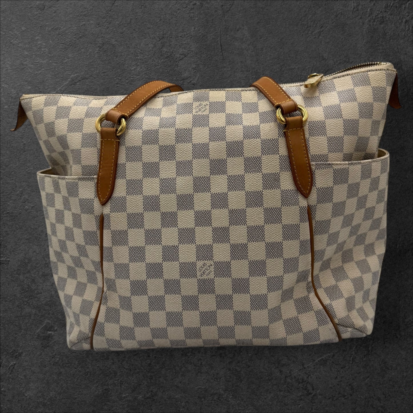 Louis Vuitton Damier Azur Totally MM tote
