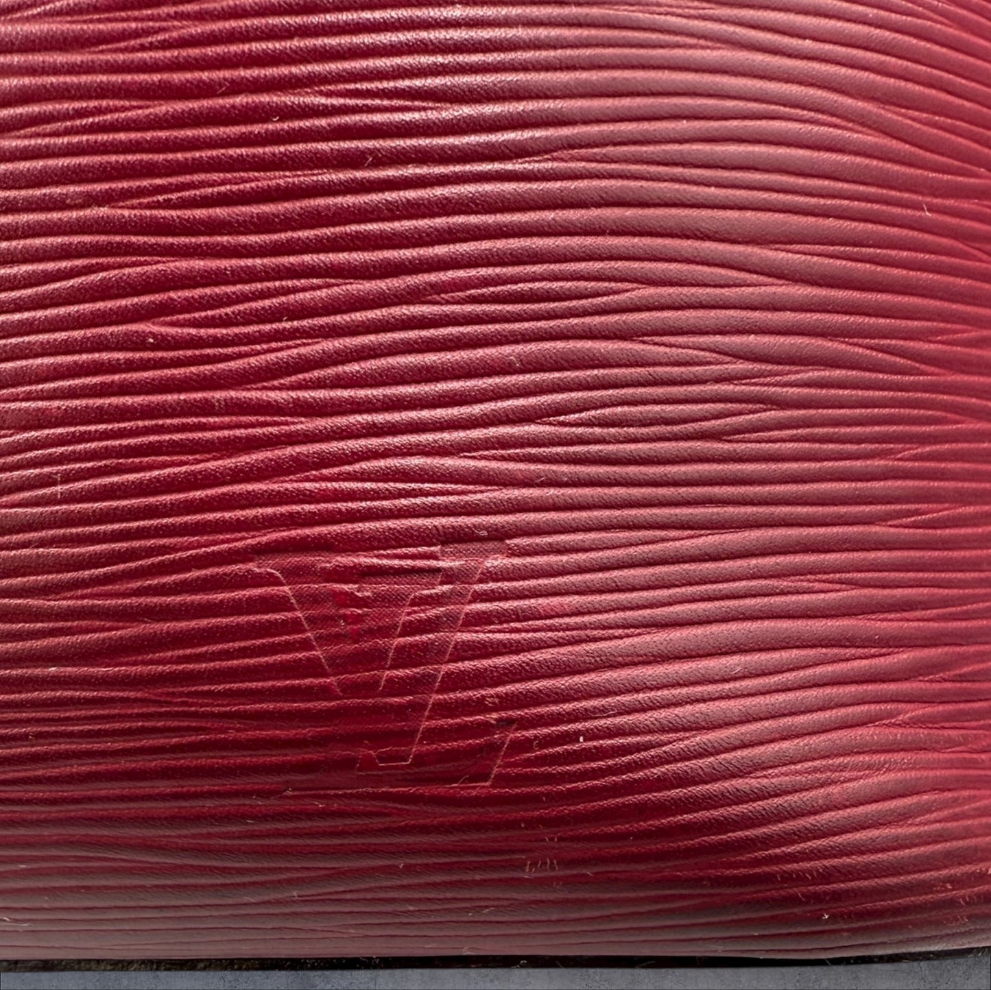 Louis Vuitton Epi Neverfull MM Fuchsia Pink