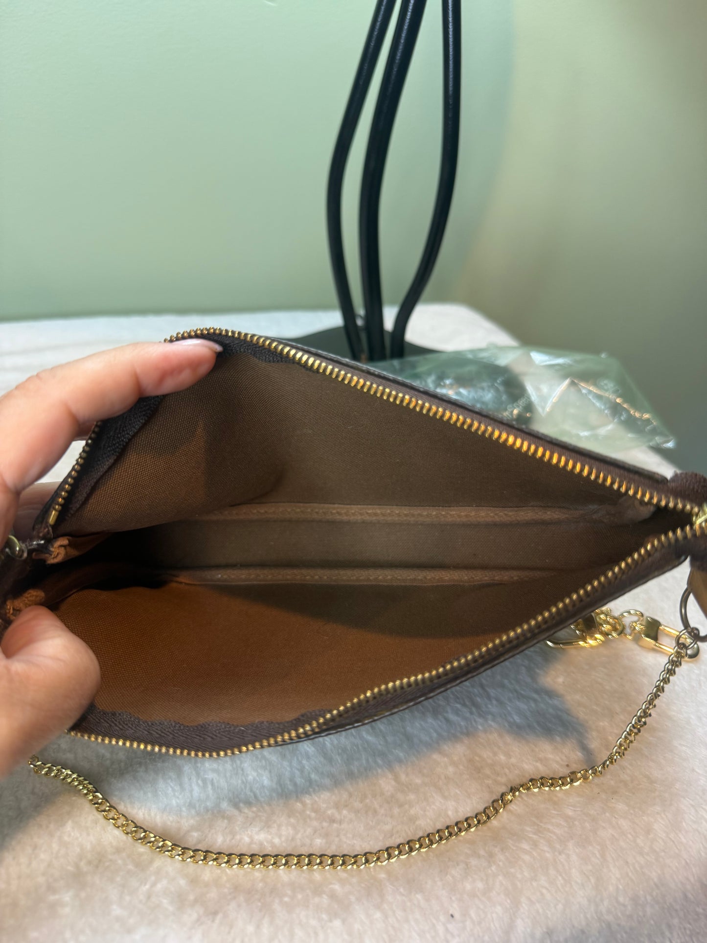 1429. Louis Vuitton Monogram Pochette Accessories