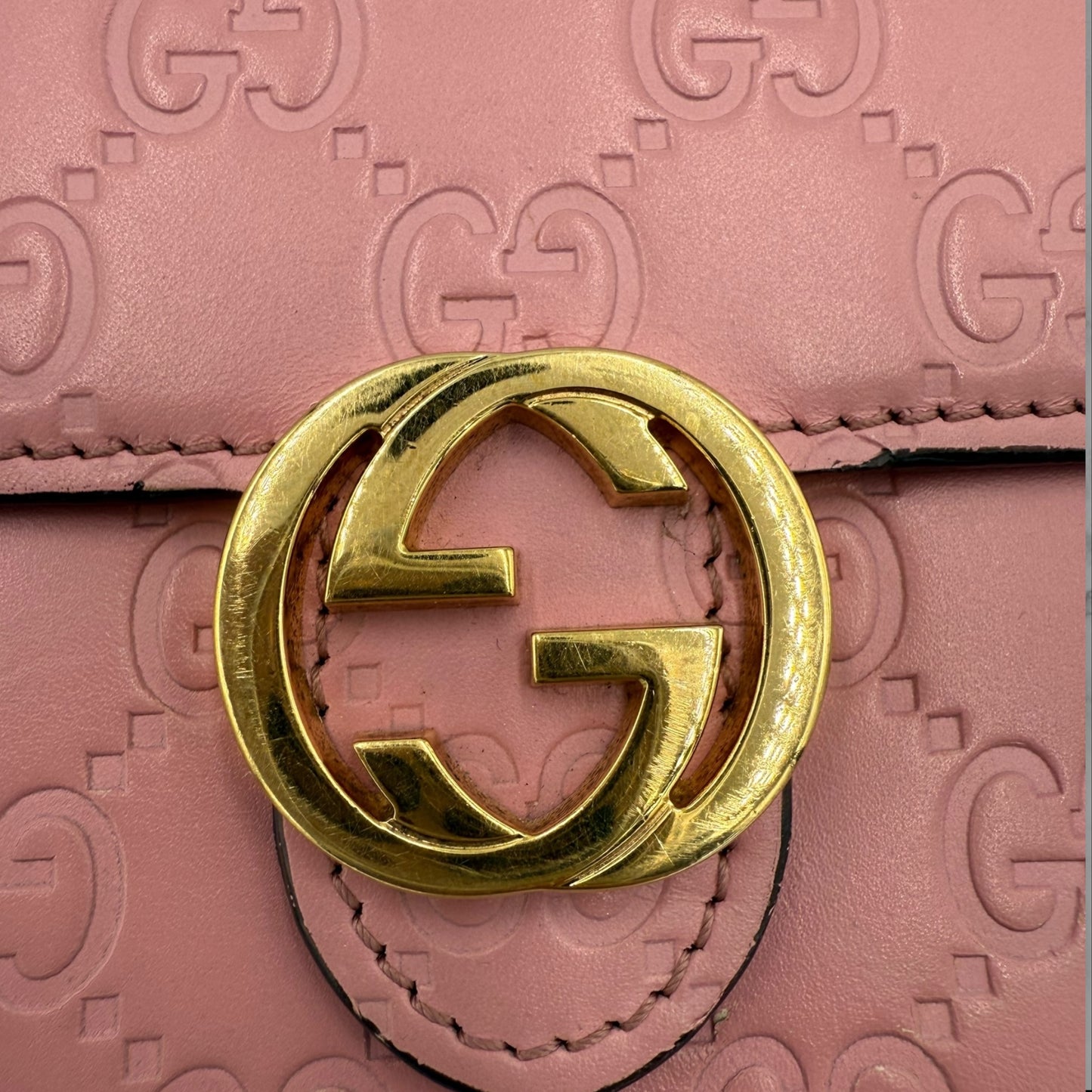 Gucci Sima GG Interlocking Wallet on a Chain - Pink