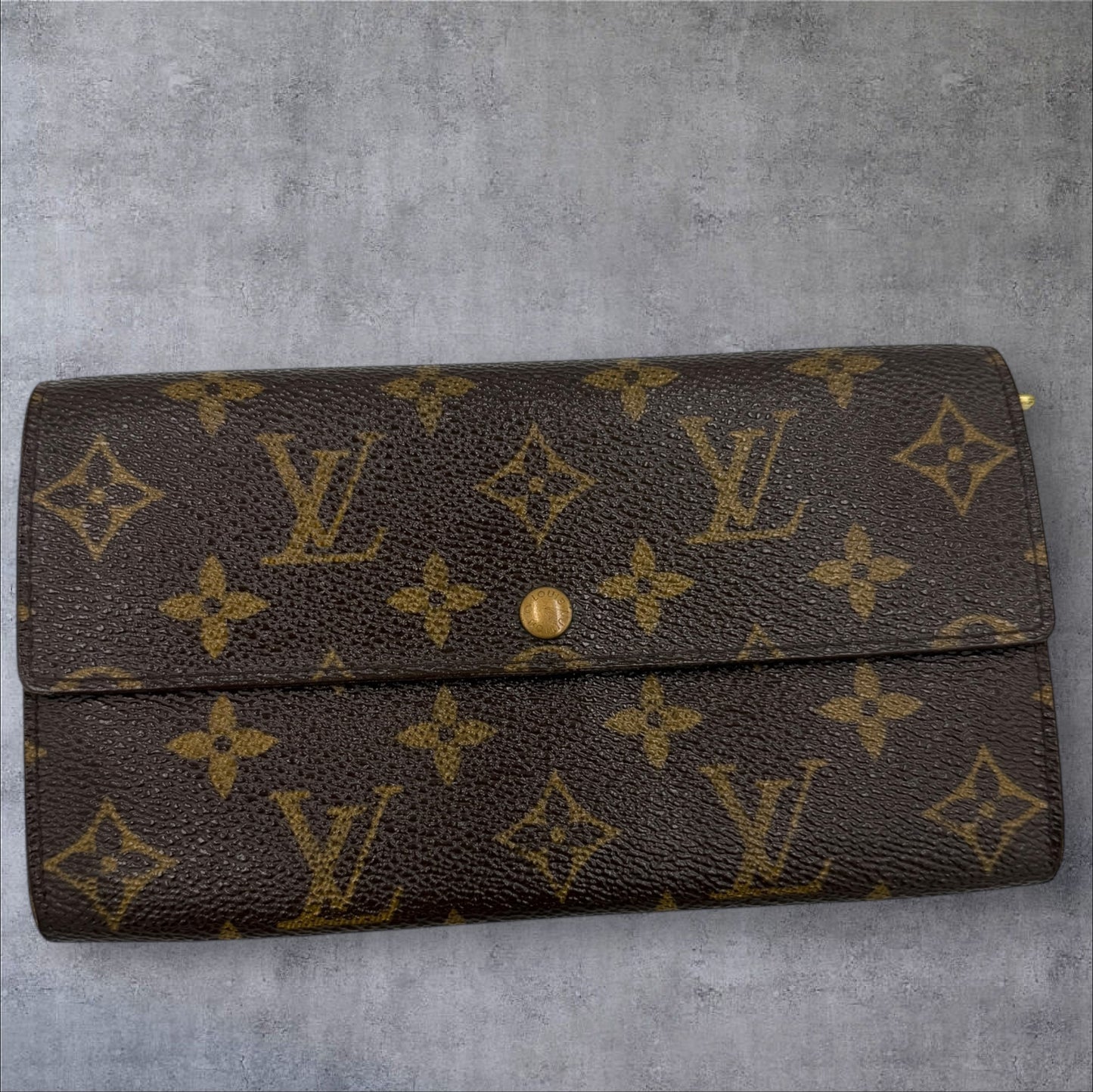Louis Vuitton Monogram Sarah Wallet