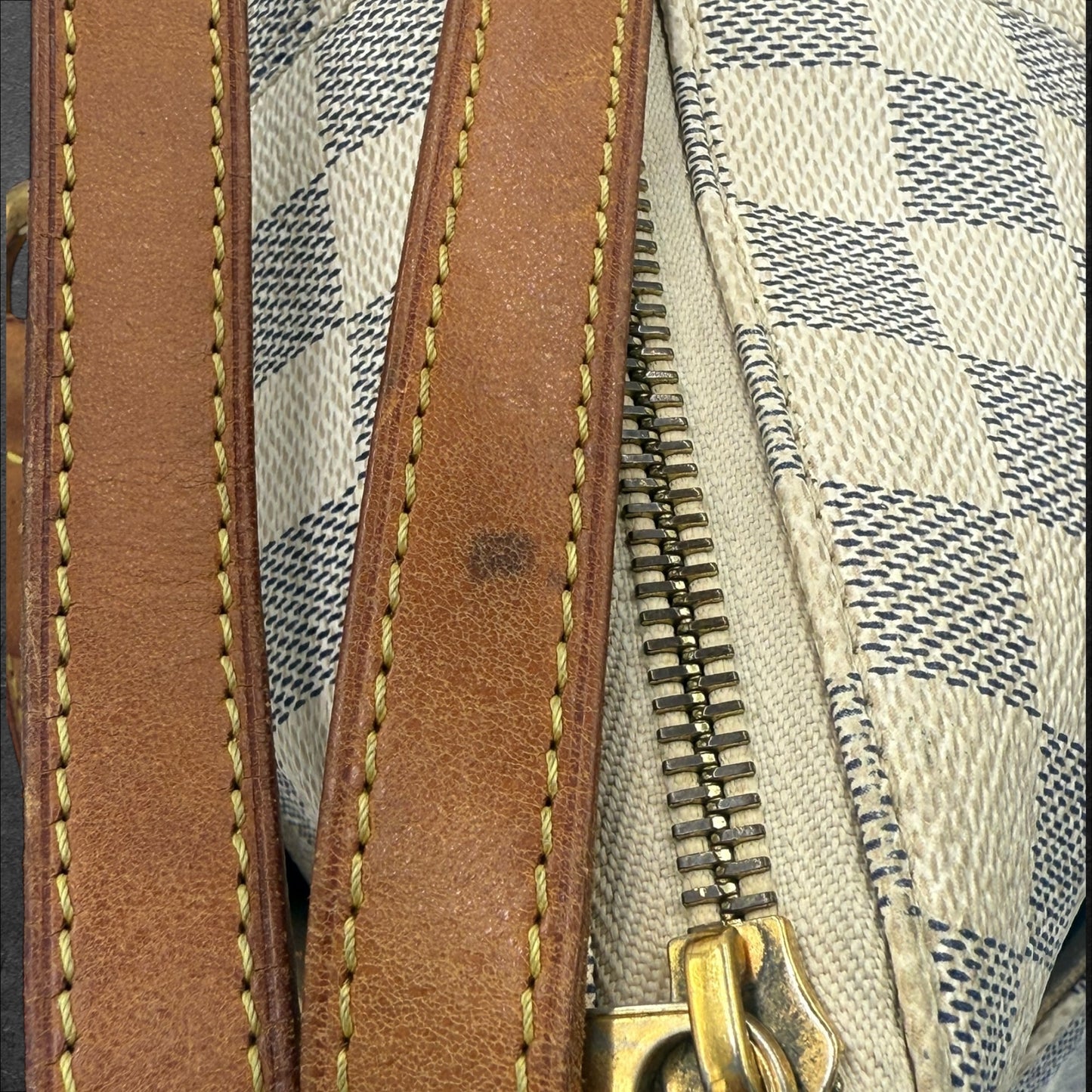 Louis Vuitton Damier Azur Totally MM tote