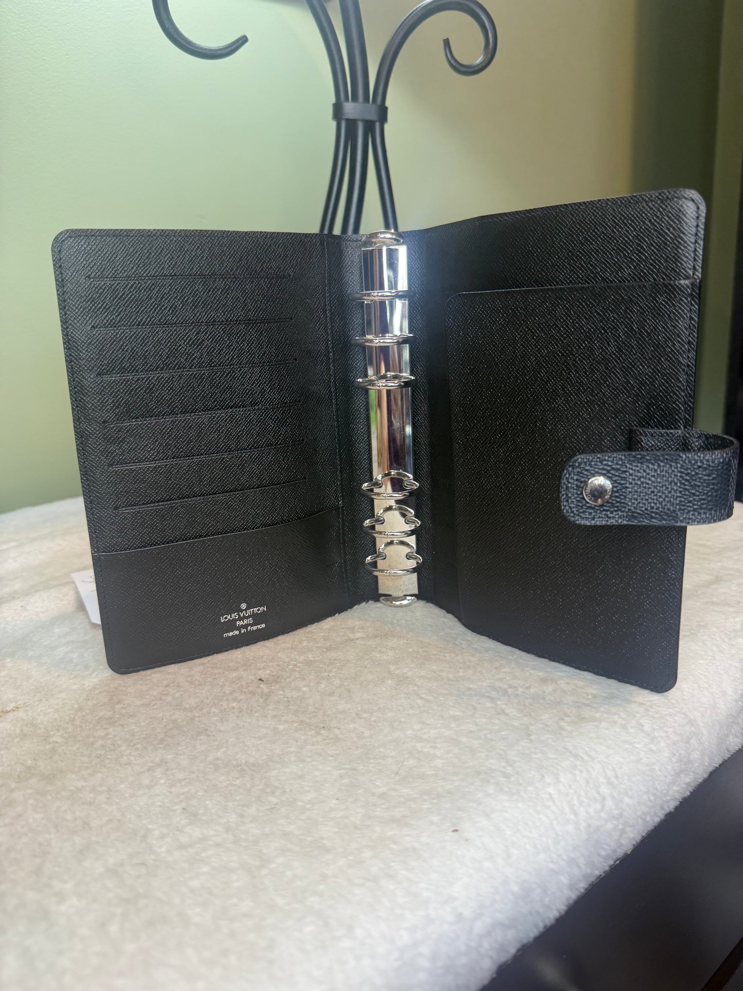 1007. Louis Vuitton Graphite Agenda MM