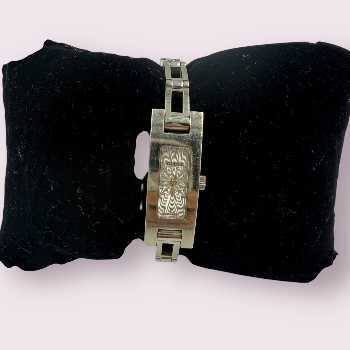Gucci Women's Watch 3900L with White face