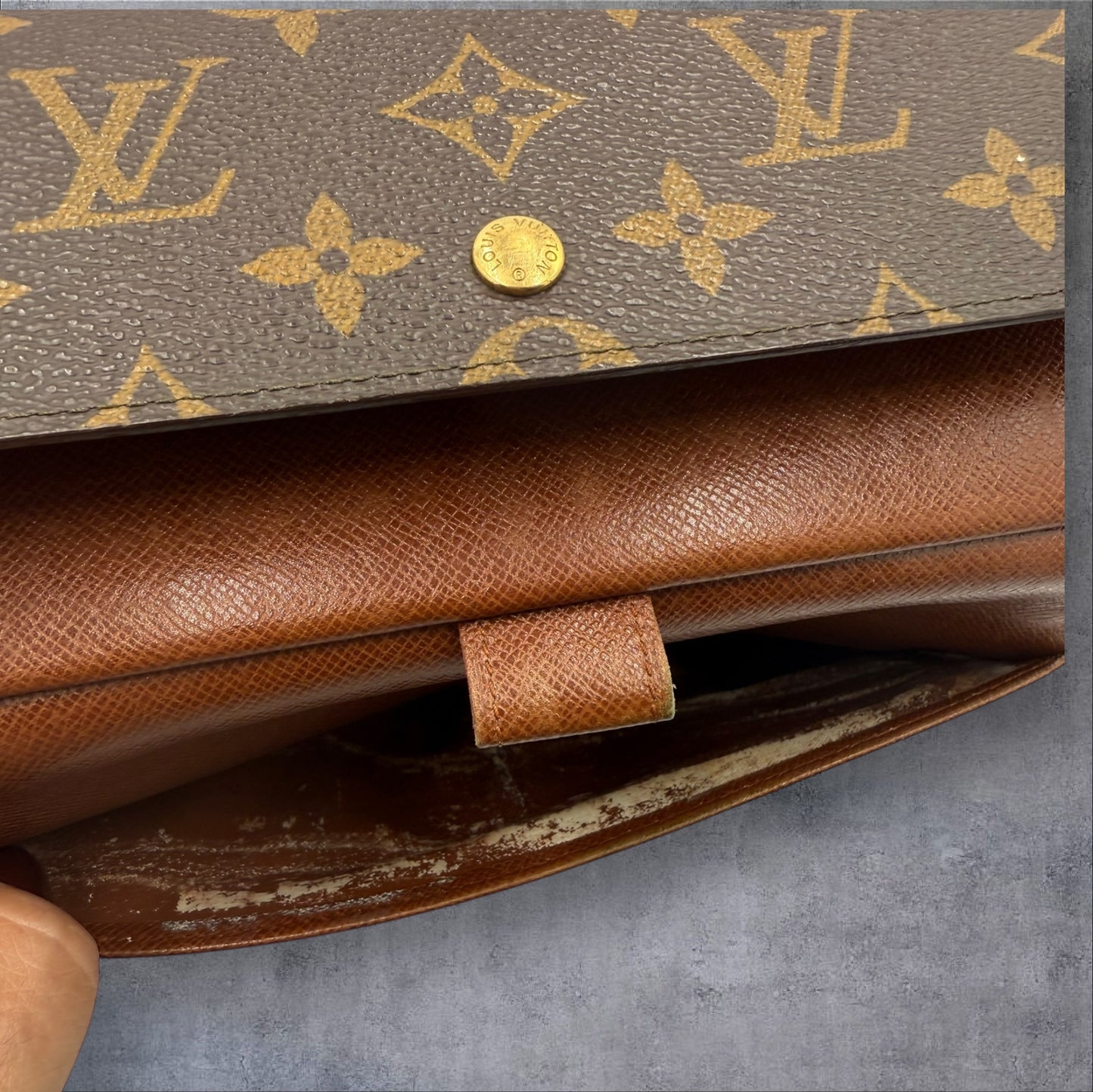 Louis Vuitton Monogram International Wallet