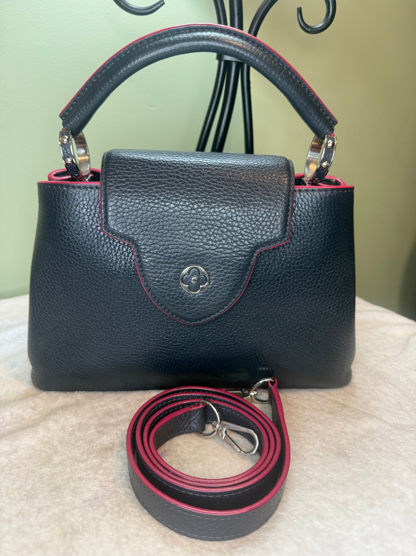 1385. Louis Vuitton Navy Capucines BB Calfskin Crossbody