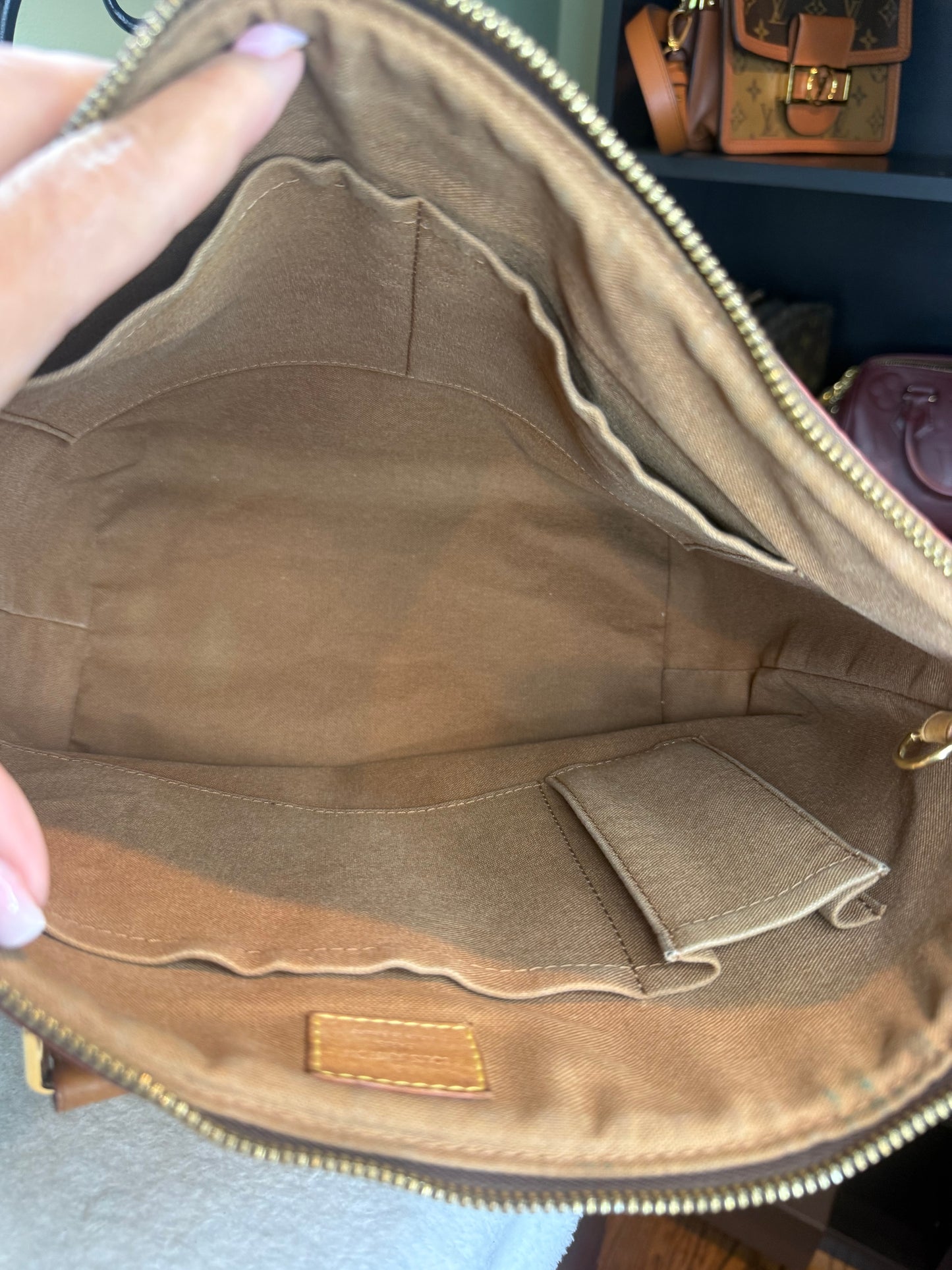 1382. Louis Vuitton Monogram Palermo