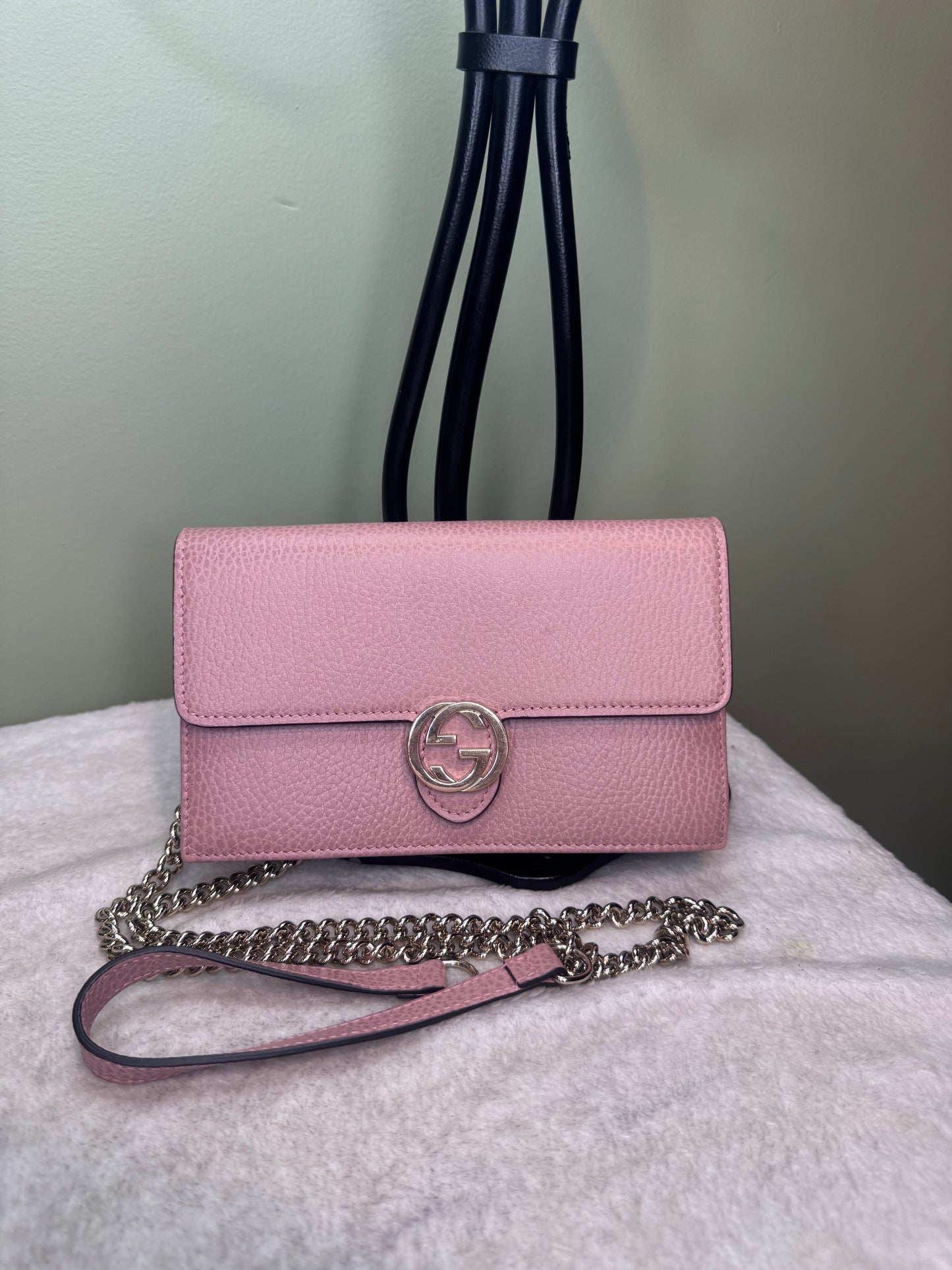 1388. Gucci Pink Interlocking G Wallet on Chain