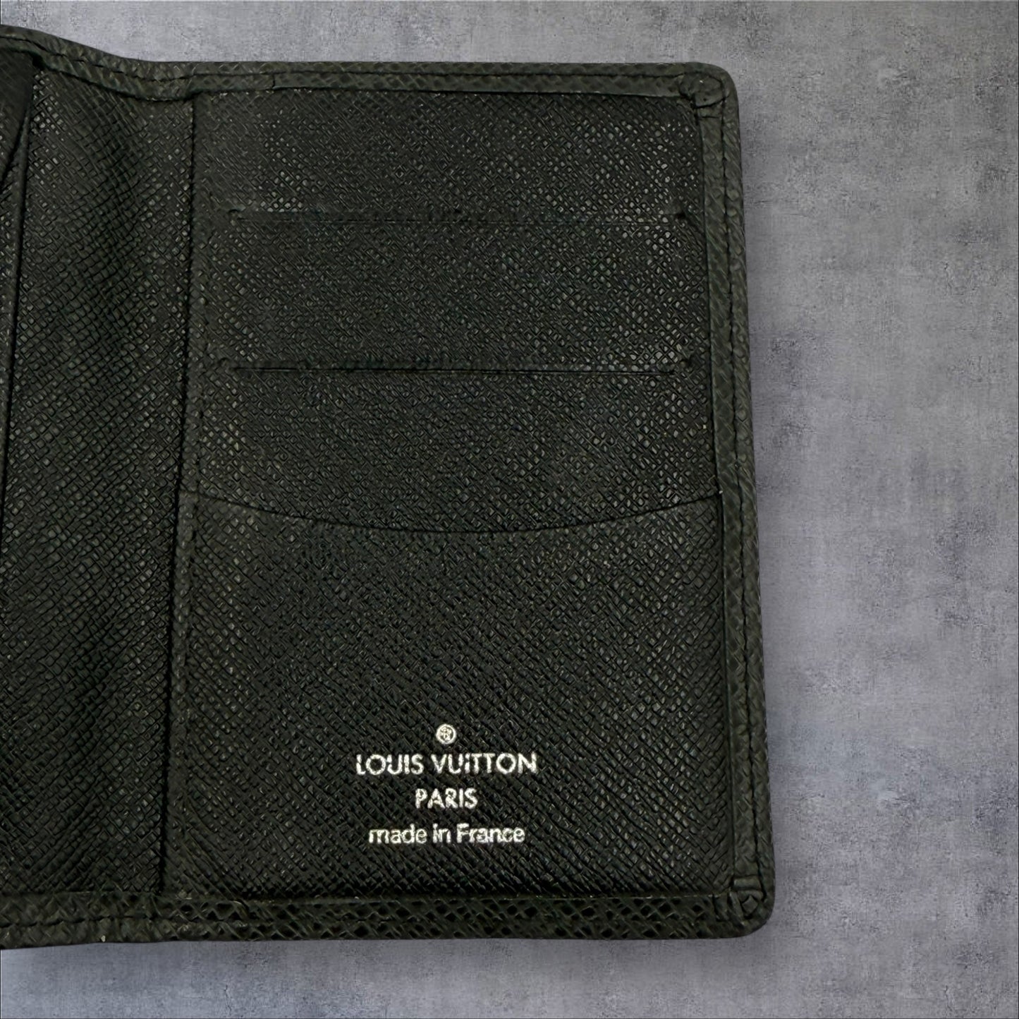 Louis Vuitton Taiga leather black pocket organizer