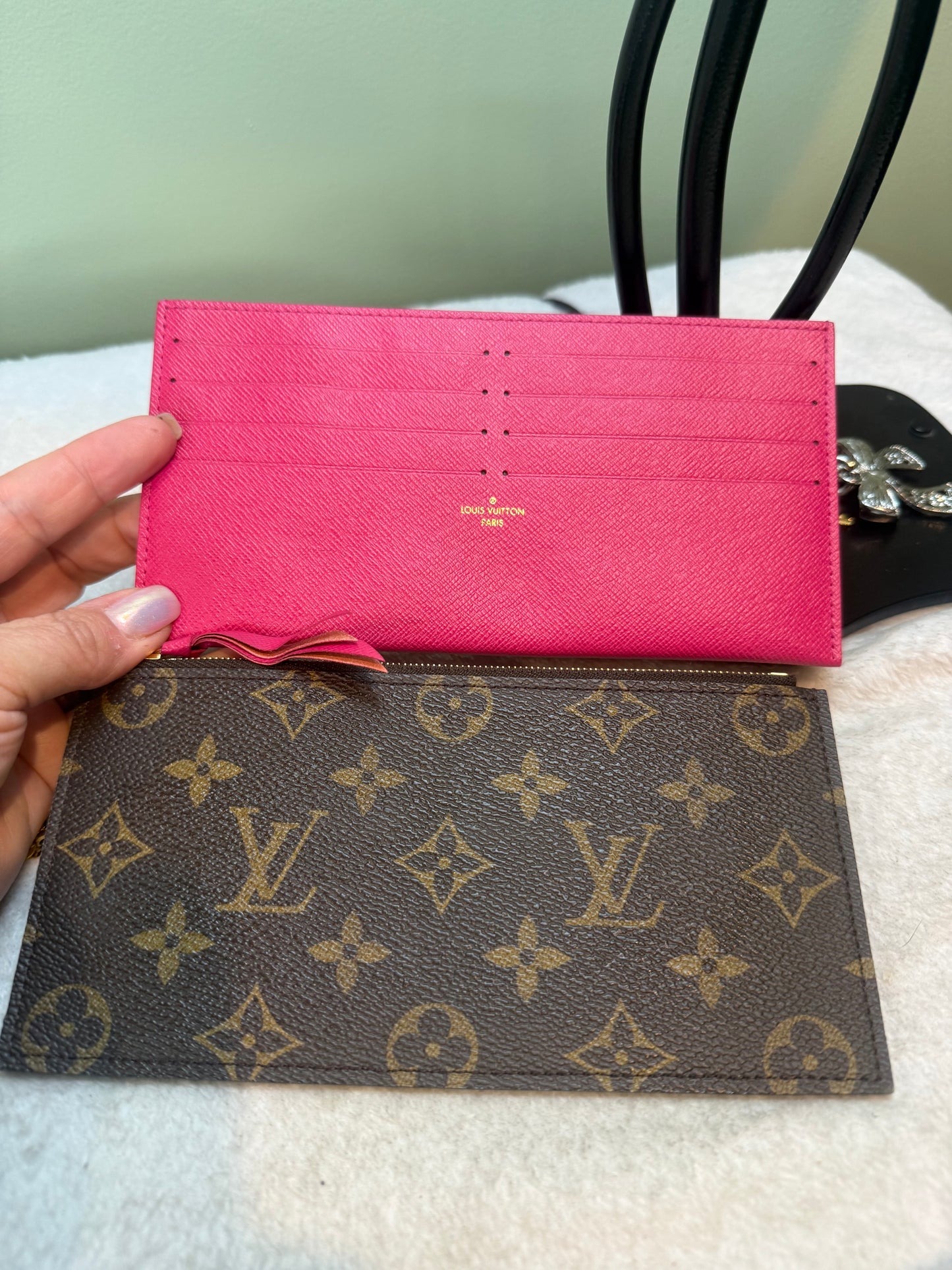 1161. Louis Vuitton Limited Edition Monogram Love Lock Felicie Pochette