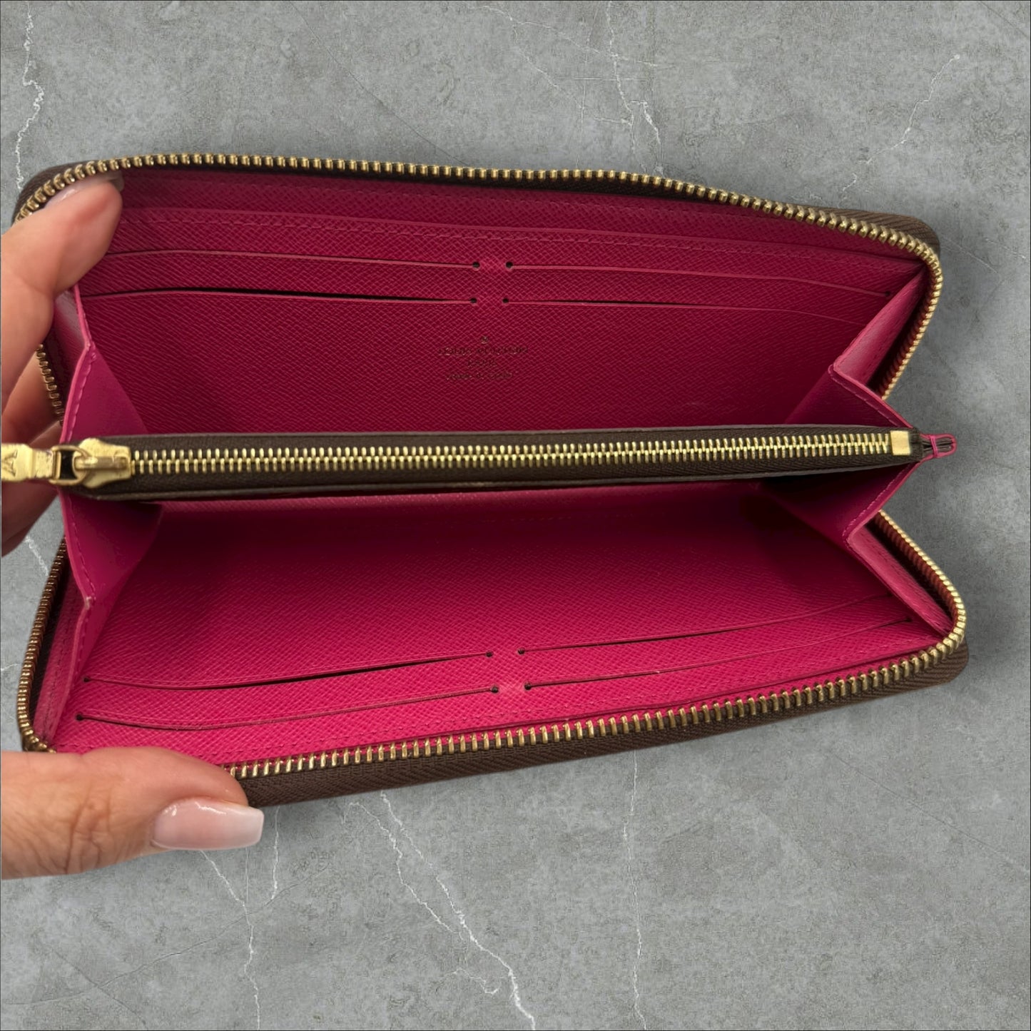 296. Louis Vuitton Monogram Portefeuille Zippy Clemence Blooming Flower