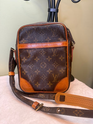 1897. Louis Vuitton Monogram Danube