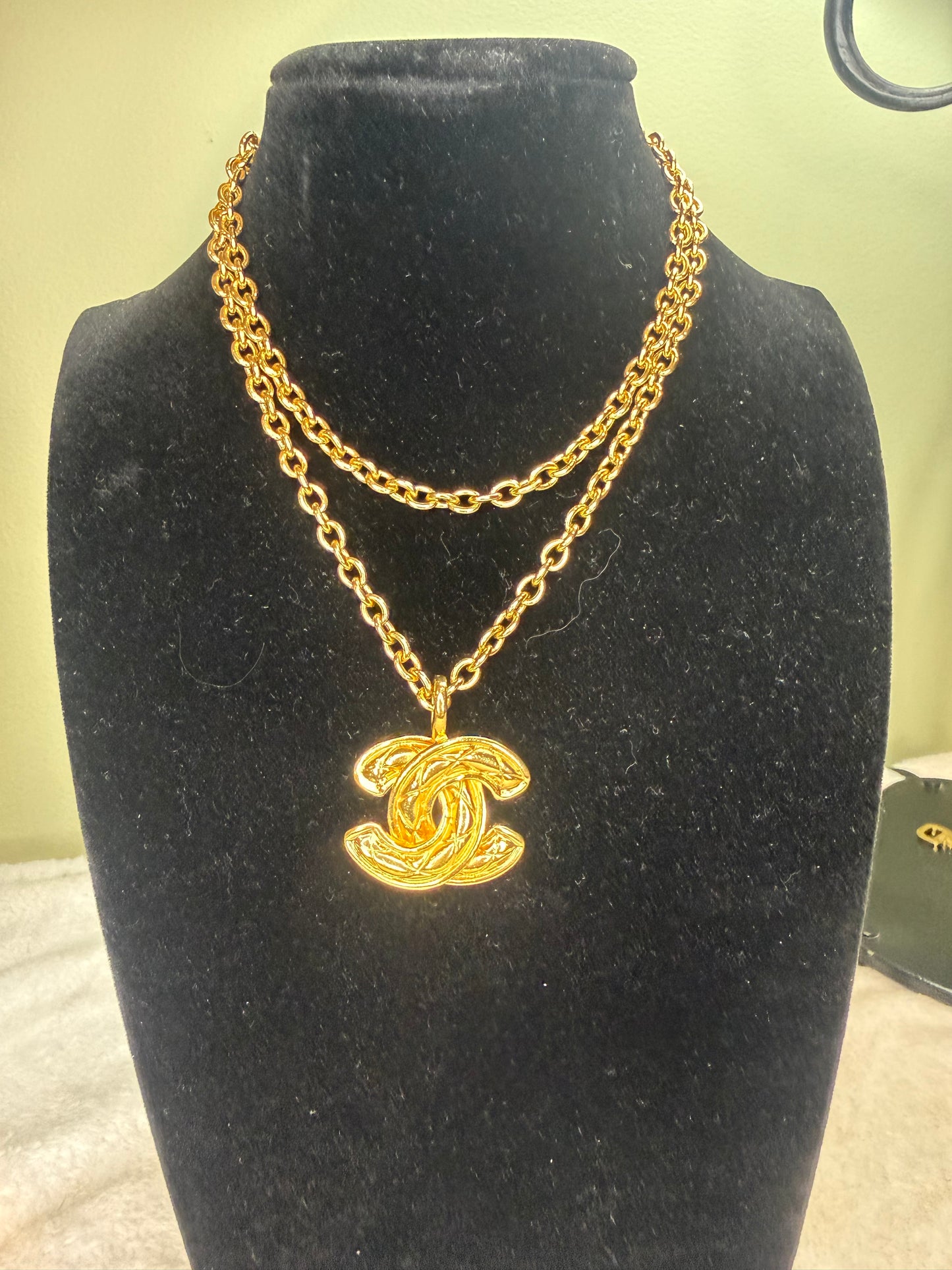 1301. Chanel Gold Plated Vintage CC Matelasse 24" Necklace