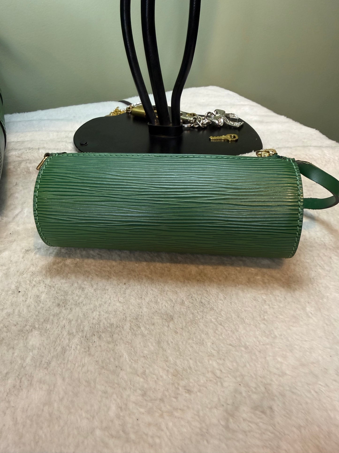 1201. Louis Vuitton Green Epi Soufflot Handbag