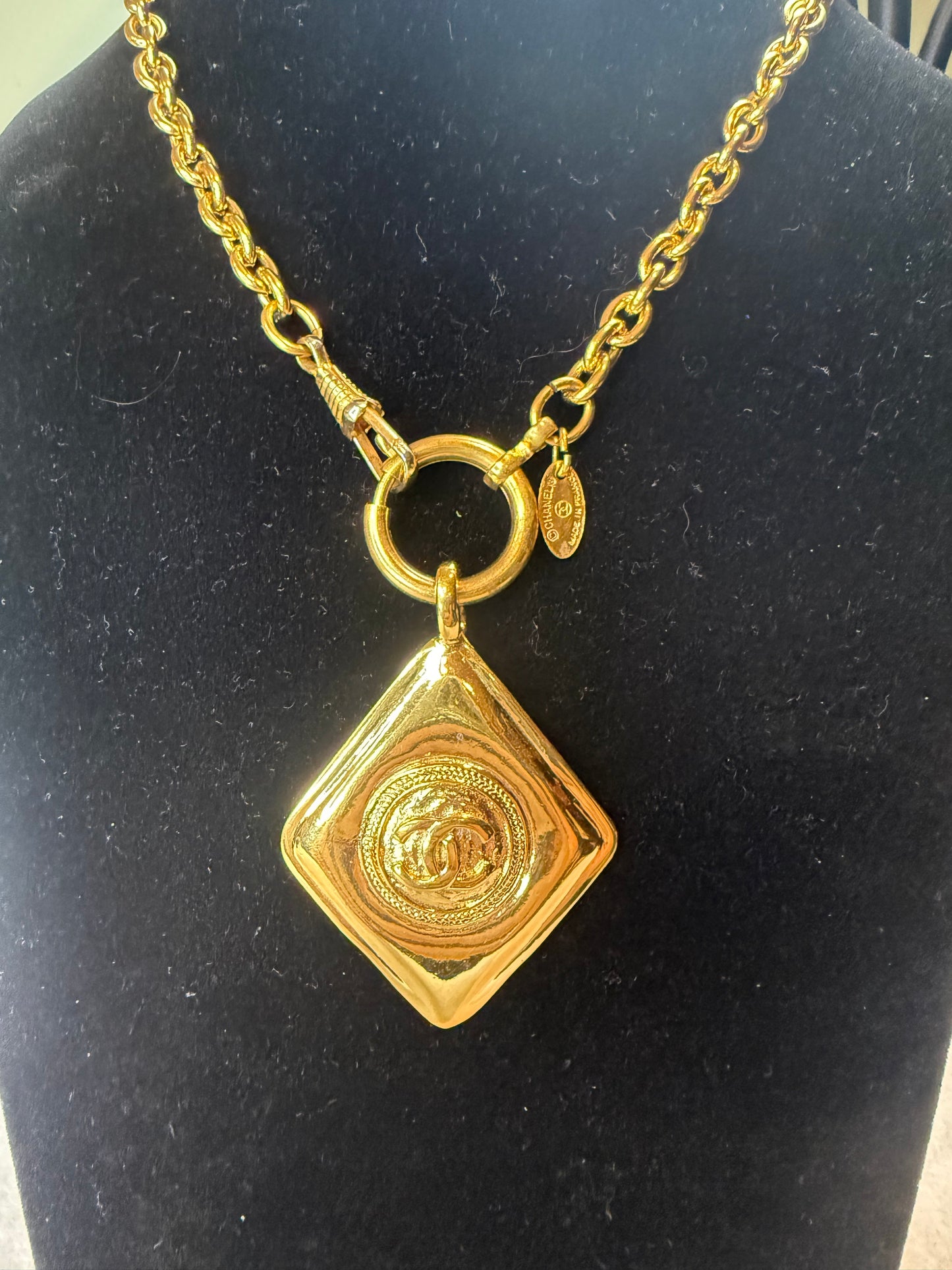 1304. Chanel Vintage Gold Plated Necklace with diamond CC pendant