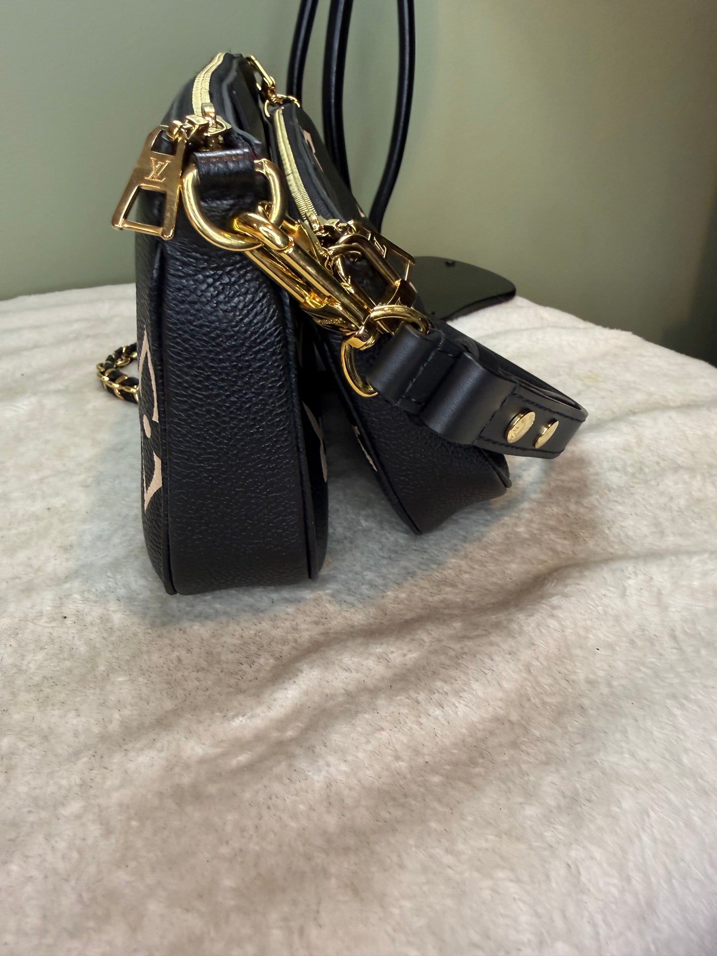 1251. Louis Vuitton Bicolor Empriente Multi Pochette