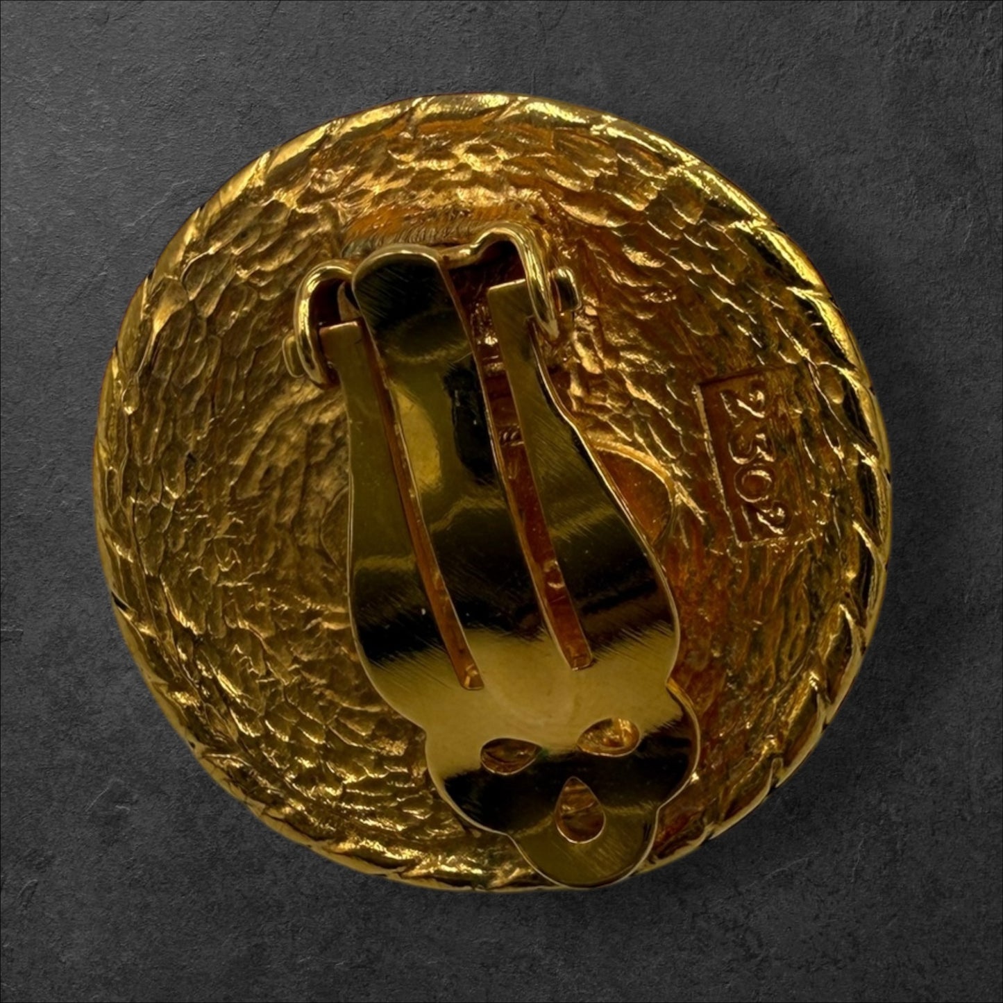 412. Chanel Vintage 24K Gold Plated faux pearl clip on Earrings