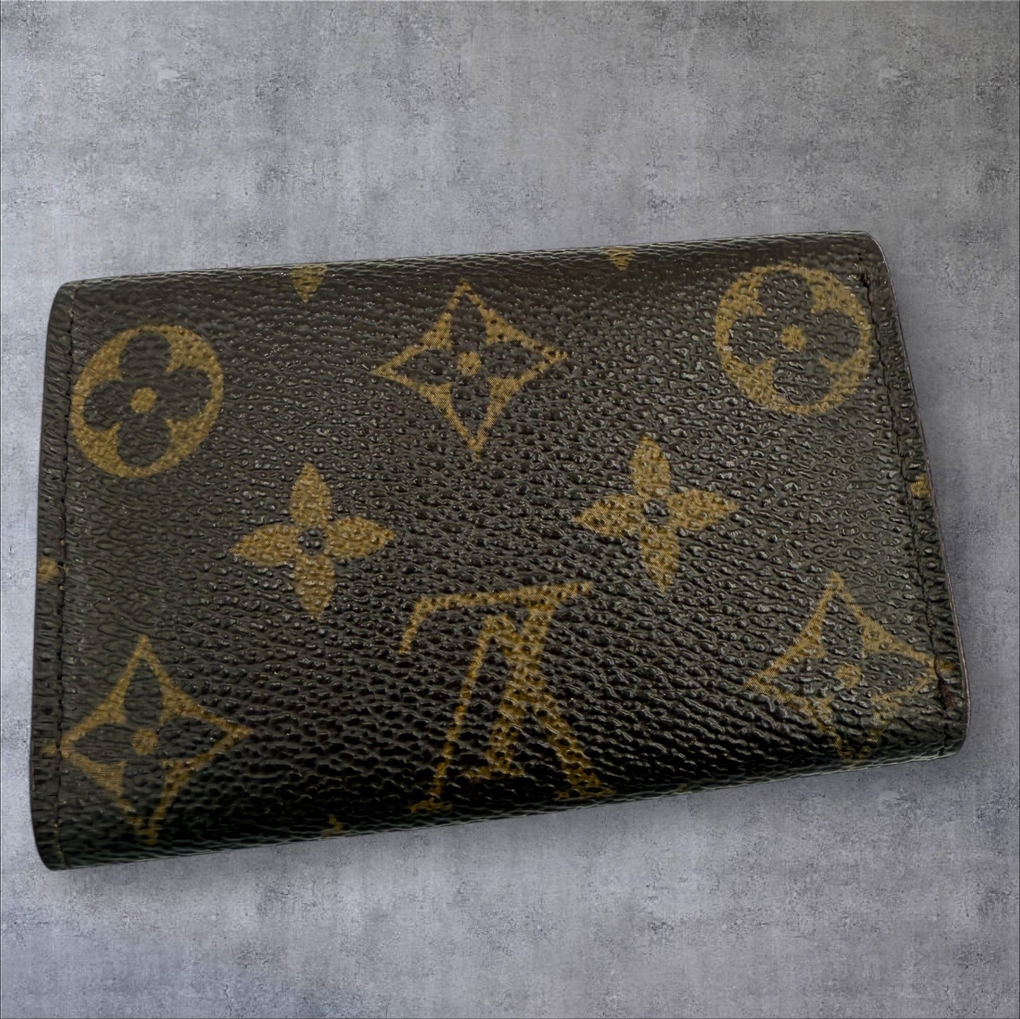 313. Louis Vuitton Monogram 6 Key Ring Holder