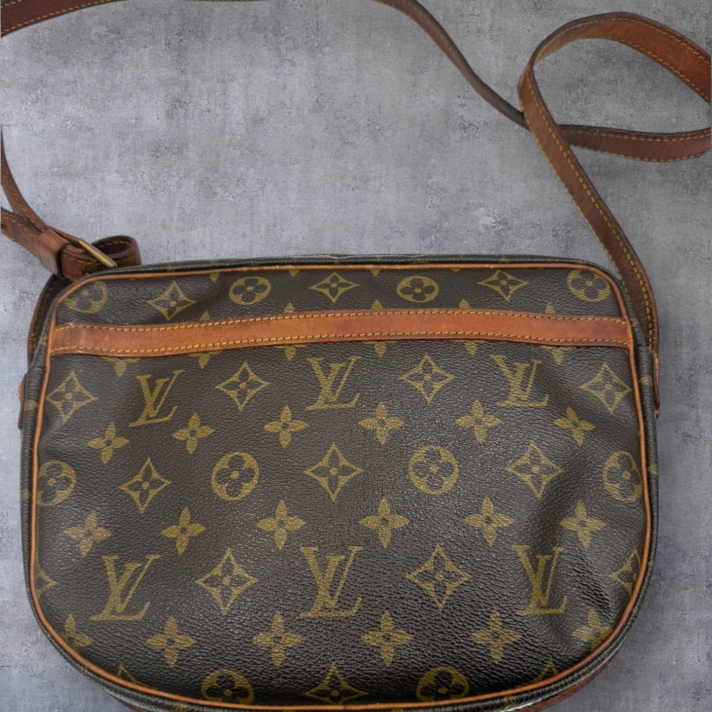 320. Louis Vuitton Jeune Fille MM Crossbody Bag