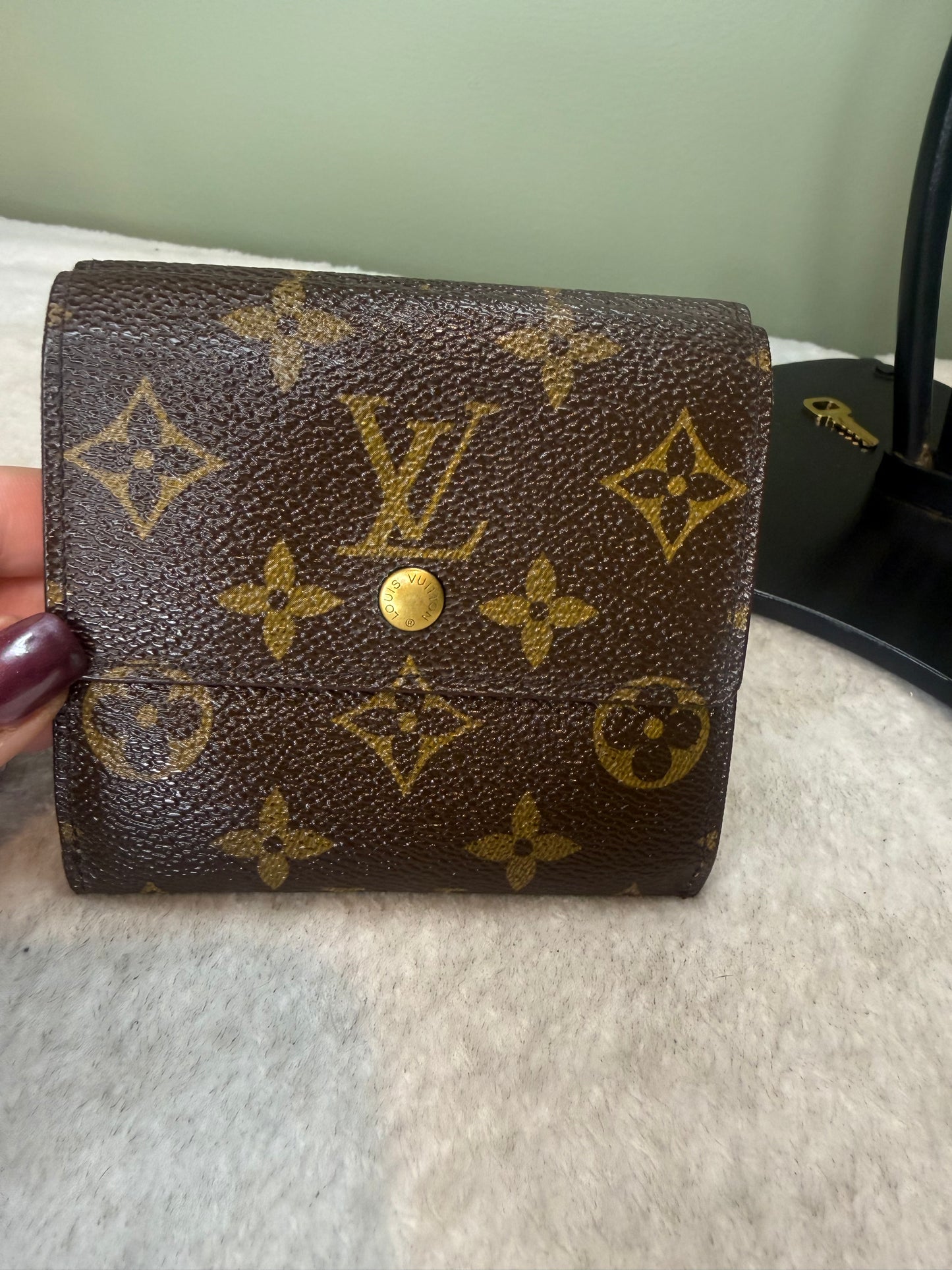 1260. Louis Vuitton Monogram Elise Compact Wallet
