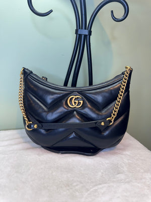1883. Gucci GG Marmont Small Shoulder Bag