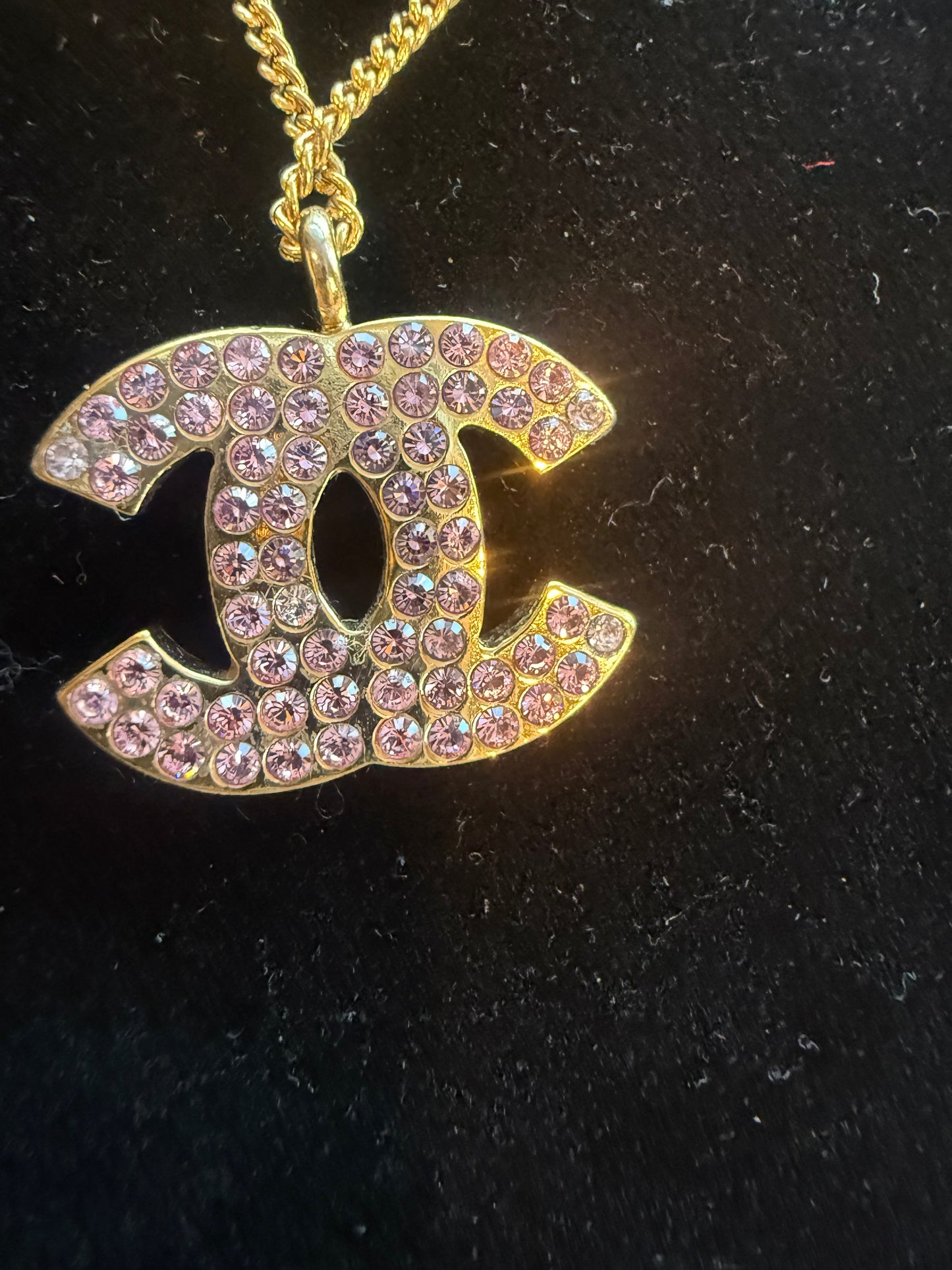 1634. Chanel Pink CC Pendant Necklace