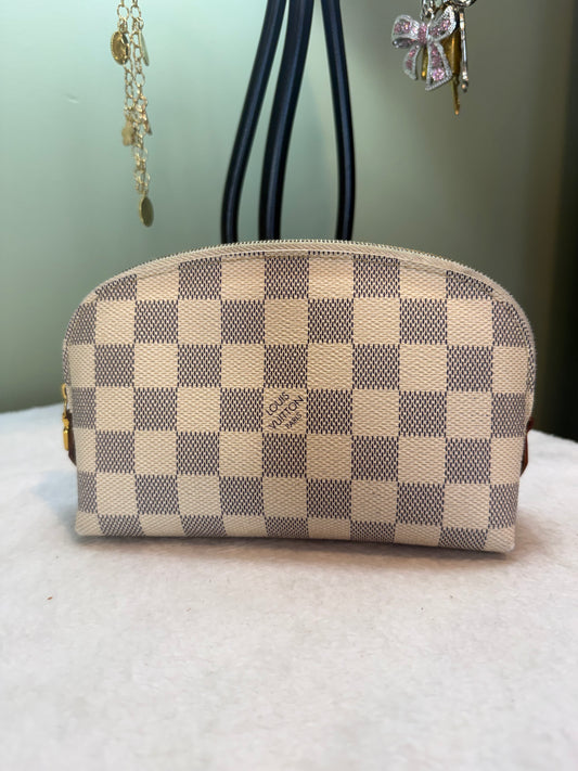 483. Louis Vuitton Damier Azur Cosmetic case