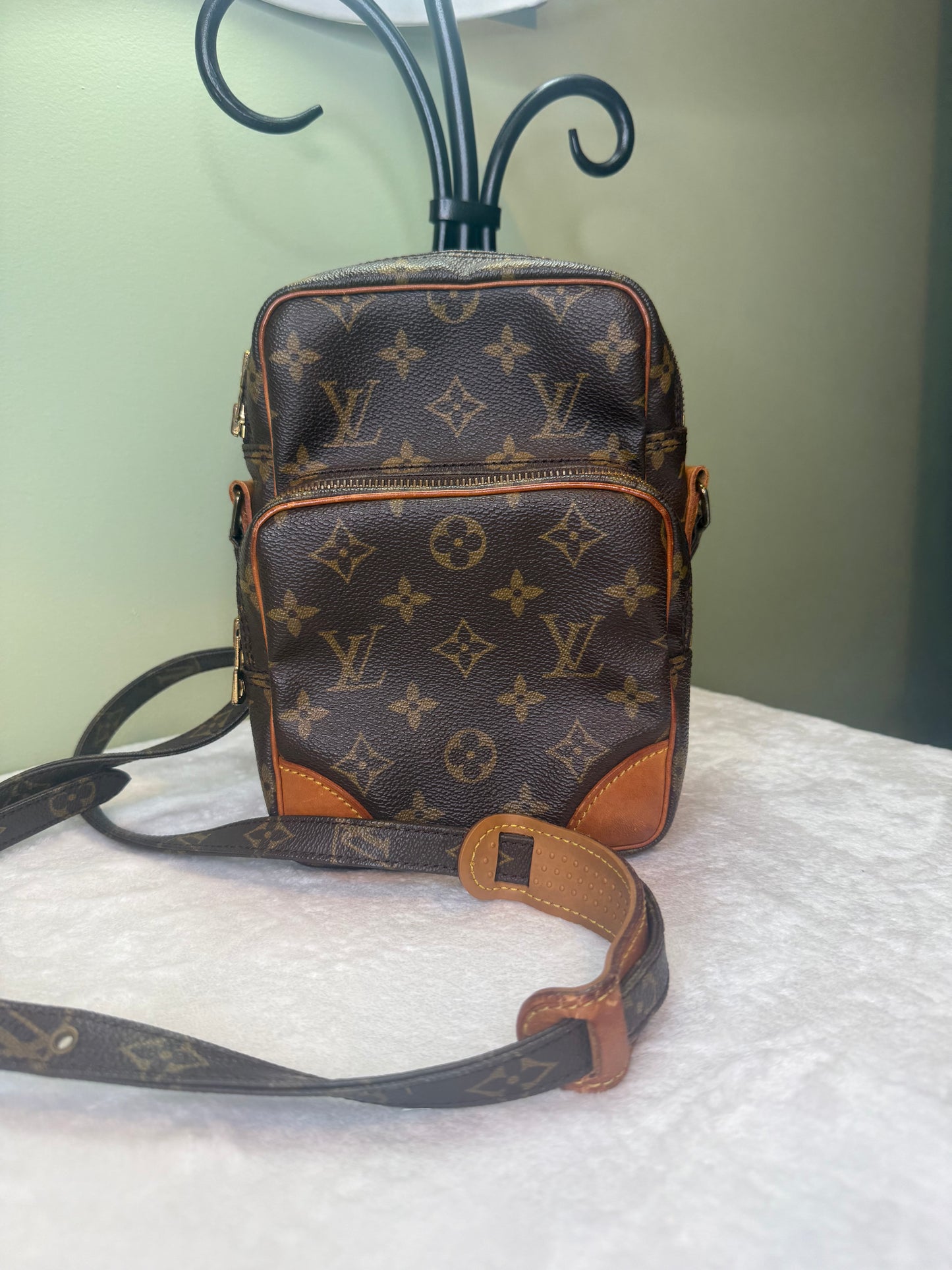 1734. Louis Vuitton Monogram Amazon