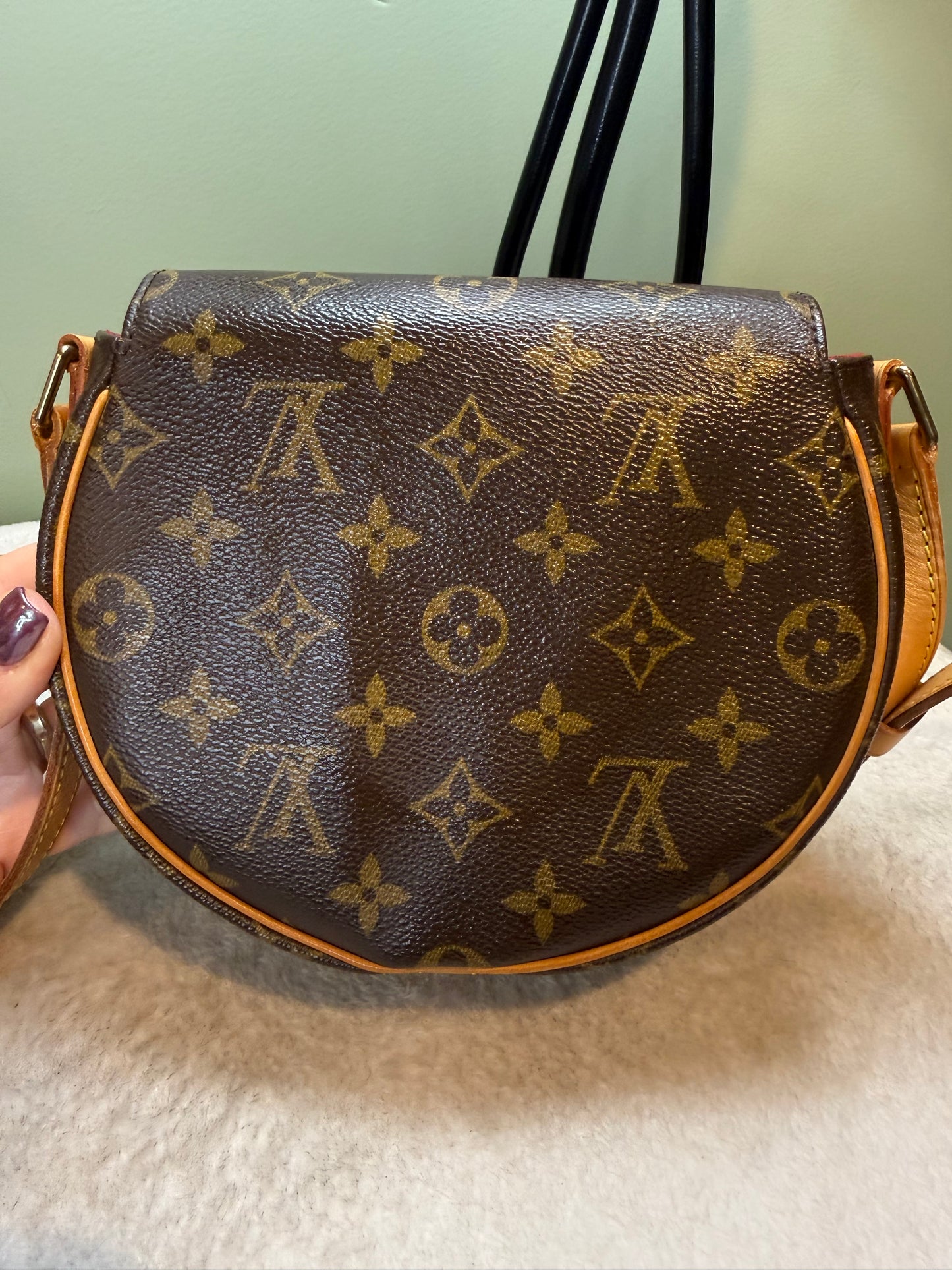 1296. Louis Vuitton Monogram Tambourin Crossbody